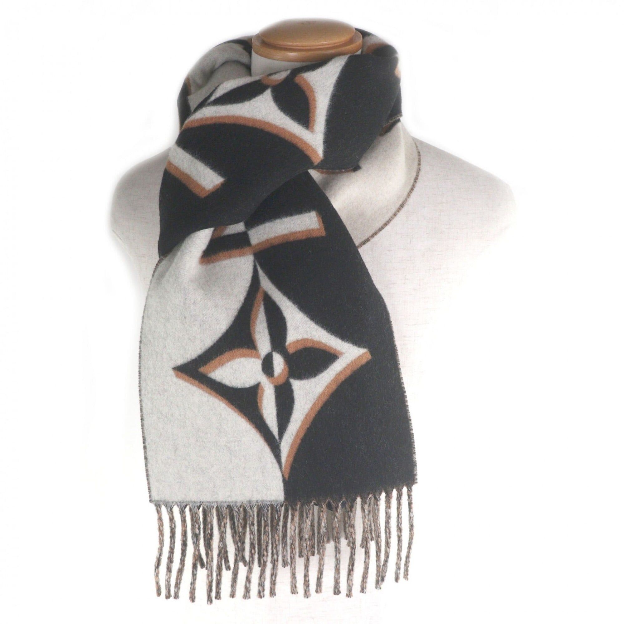 Louis Vuitton LOUIS VUITTON (Louis Vuitton) 2024 model M90806 Duo Infinity Wool Cashmere Fringe Scarf, Noir (Black), Made in Italy, Authentic, Men's. Size ONE SIZE - 2 Thumbnail