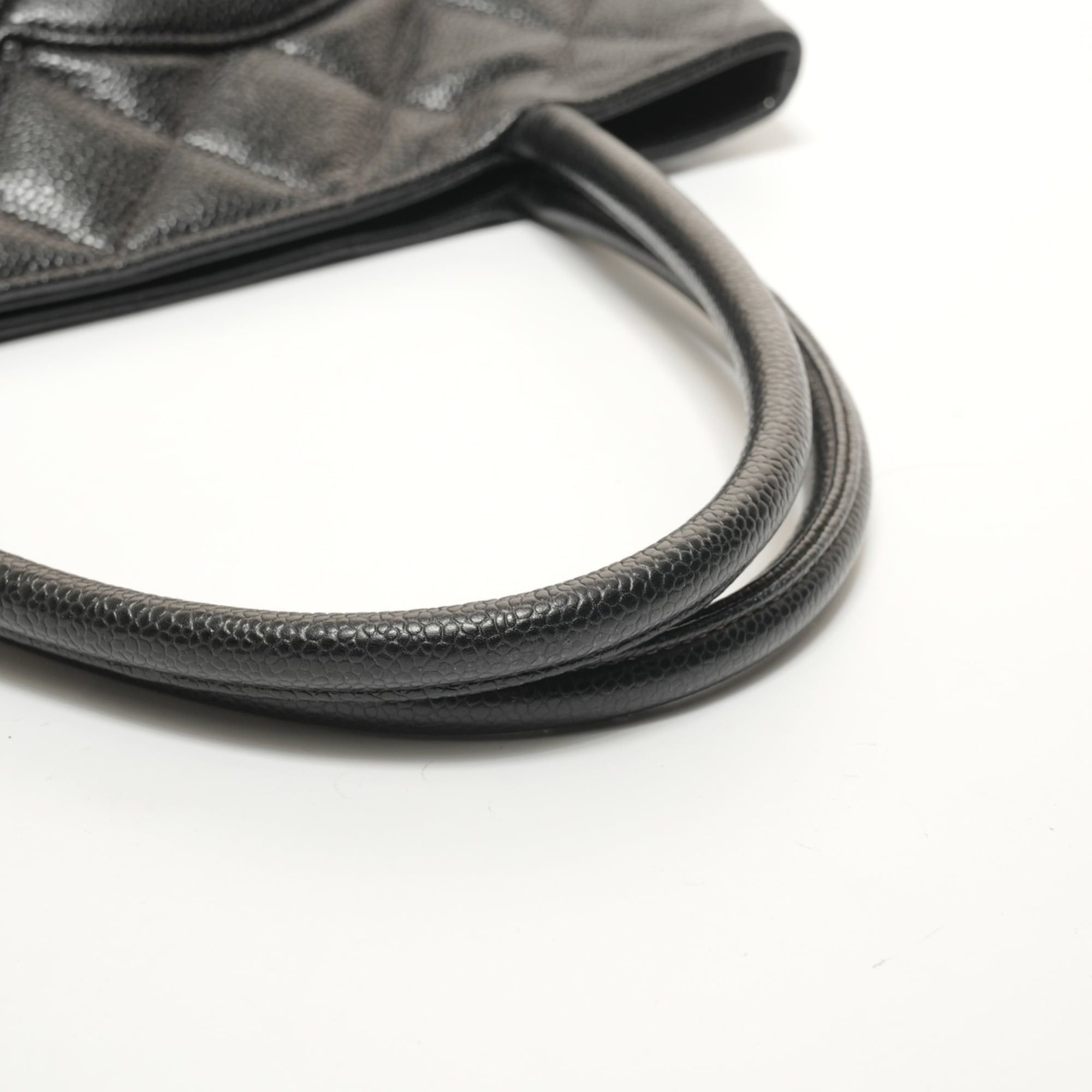 Chanel Chanel Reissue Tote Bag, Coco Mark Medallion, Caviar Leather, Black Size ONE SIZE - 12 Thumbnail