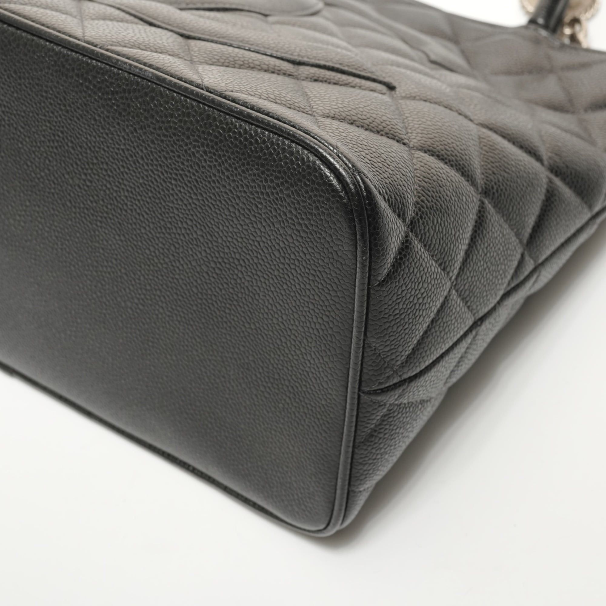 Chanel Chanel Reissue Tote Bag, Coco Mark Medallion, Caviar Leather, Black Size ONE SIZE - 6 Thumbnail