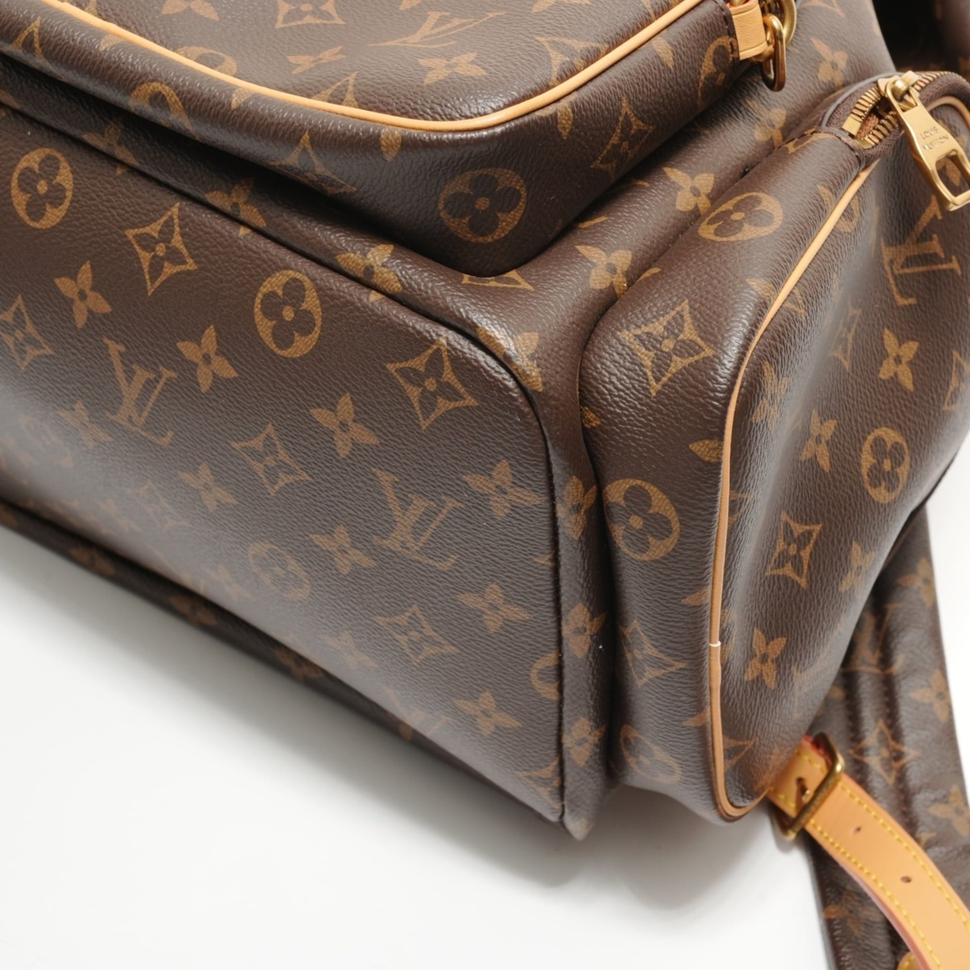 Louis Vuitton Louis Vuitton Monogram Trio Backpack, 2019 model, Brown. Size ONE SIZE - 6 Thumbnail