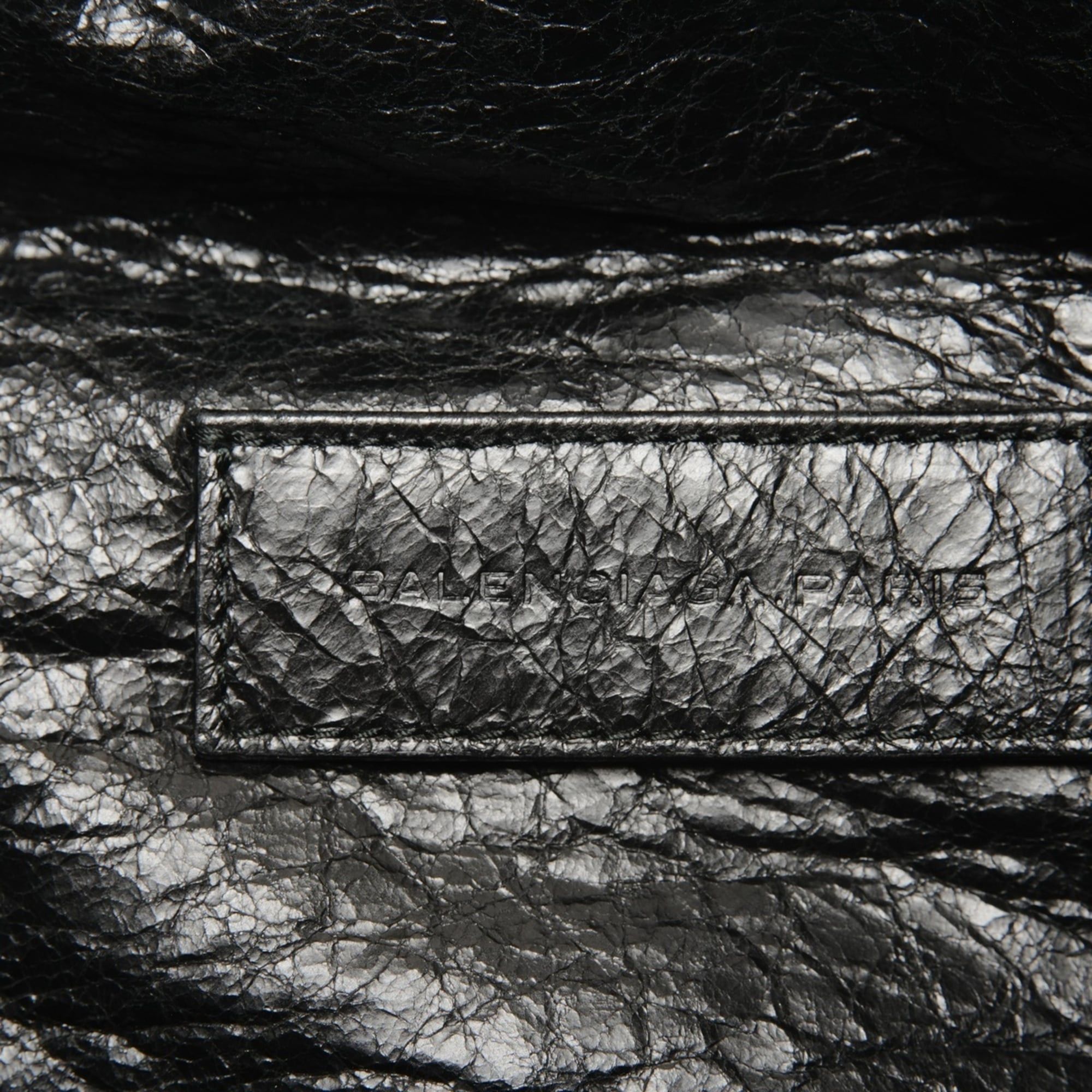 Balenciaga Balenciaga body bag, wrinkled finish, shoulder black. Size ONE SIZE - 9 Thumbnail