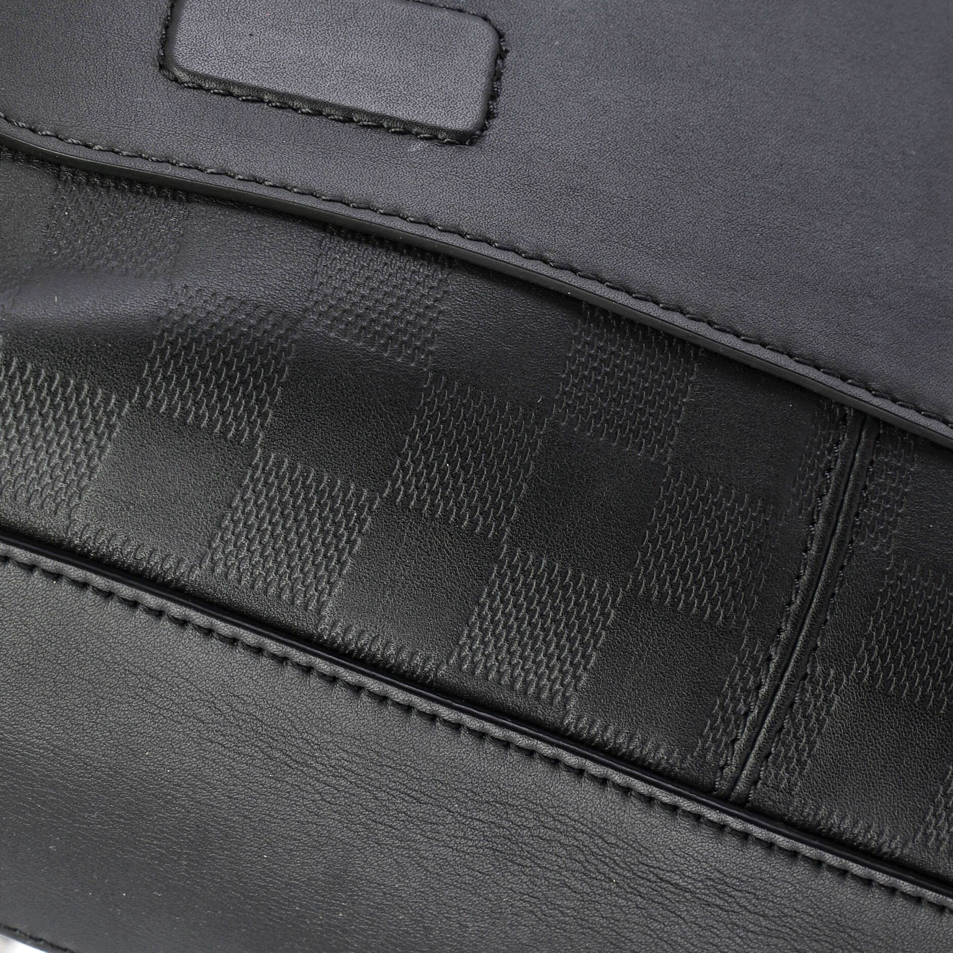Louis Vuitton District Messenger Bag Size ONE SIZE - 7 Thumbnail