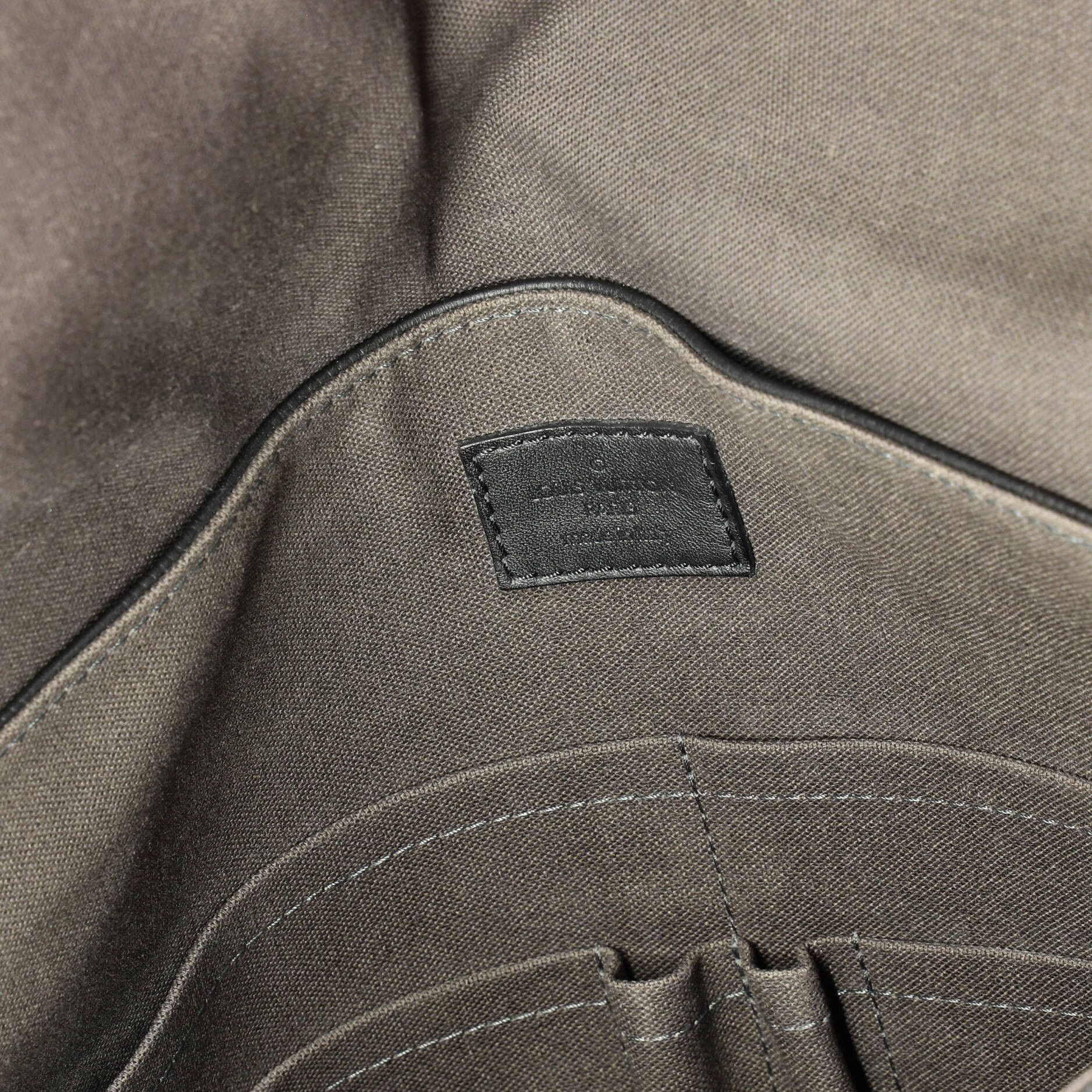Louis Vuitton District Messenger Bag Size ONE SIZE - 6 Thumbnail