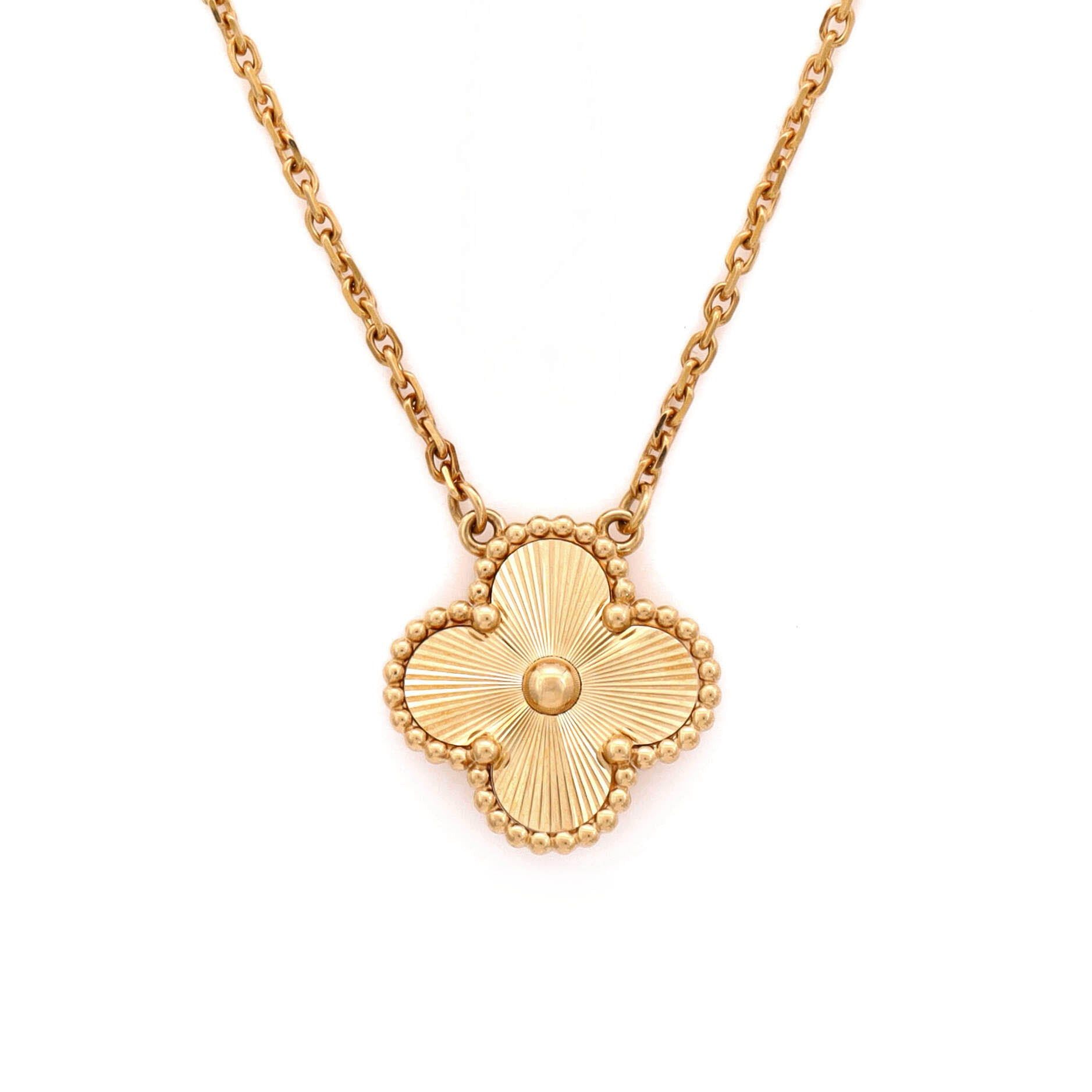 Van Cleef & Arpels Vintage Alhambra Pendant Necklace Size ONE SIZE - 4 Thumbnail