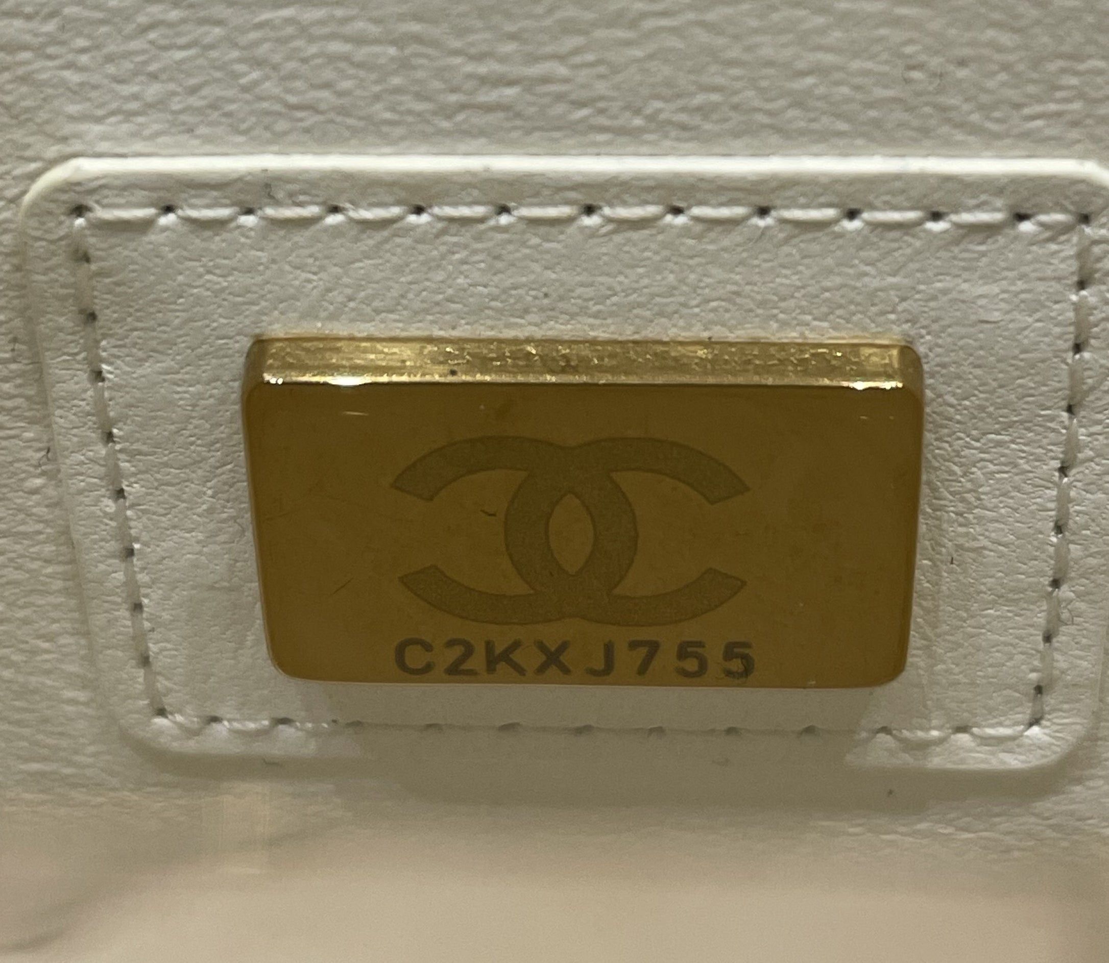 Chanel Chain Around Cut Out Handle Evening Tote Size ONE SIZE - 8 Thumbnail