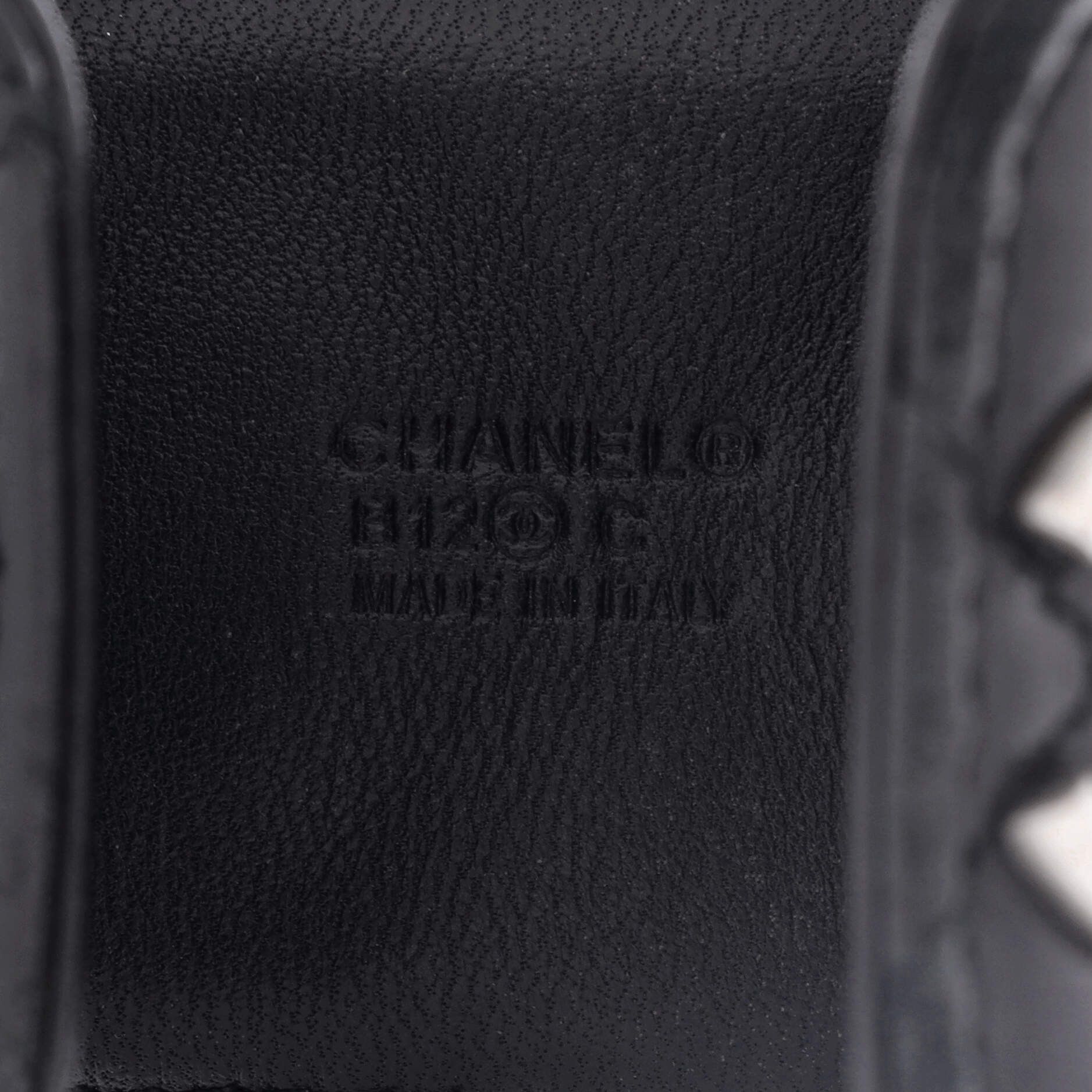 Chanel CC Turnlock Cuff Bracelet Size ONE SIZE - 3 Thumbnail