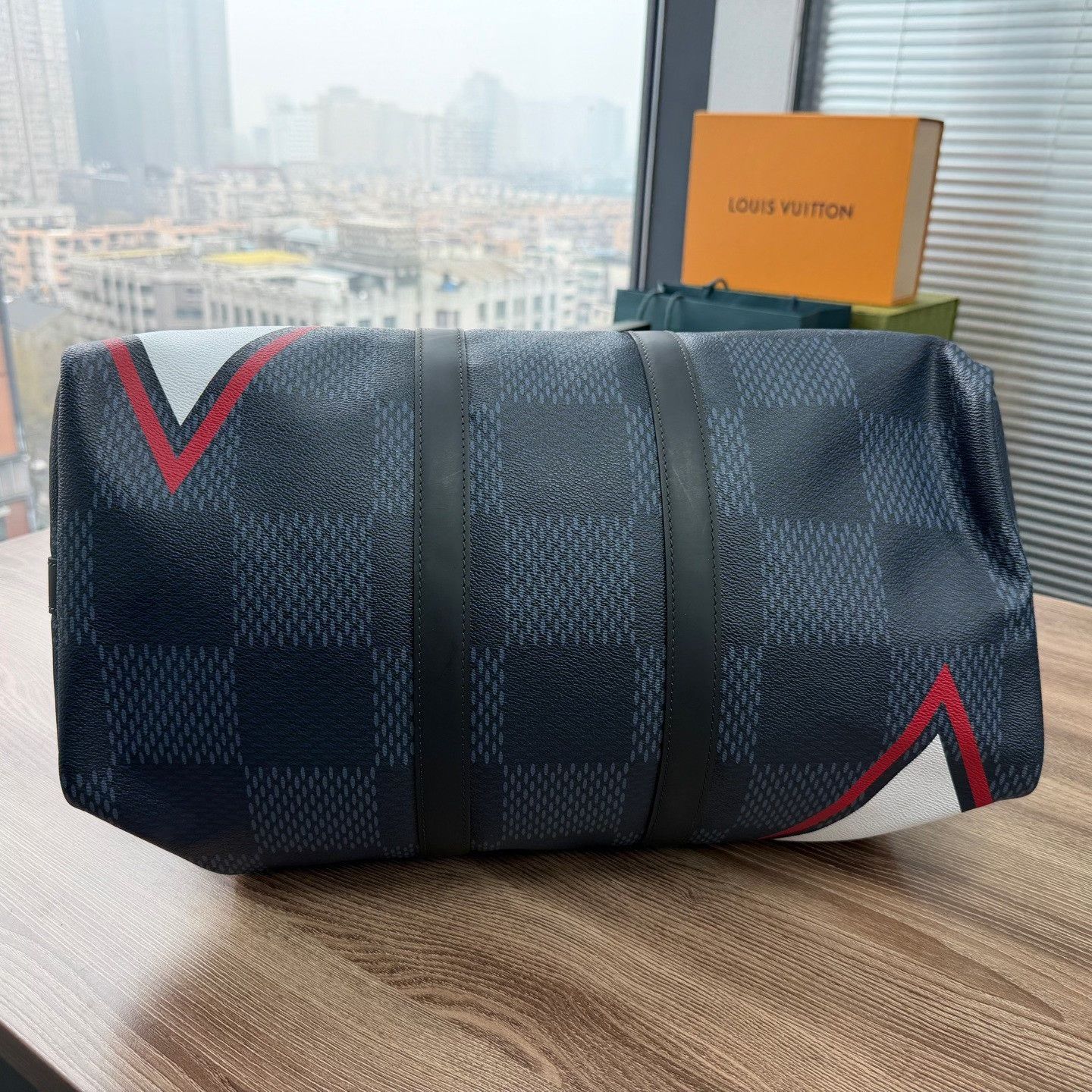 Louis Vuitton Louis Vuitton Limited Bag one size Men Size ONE SIZE - 3 Thumbnail