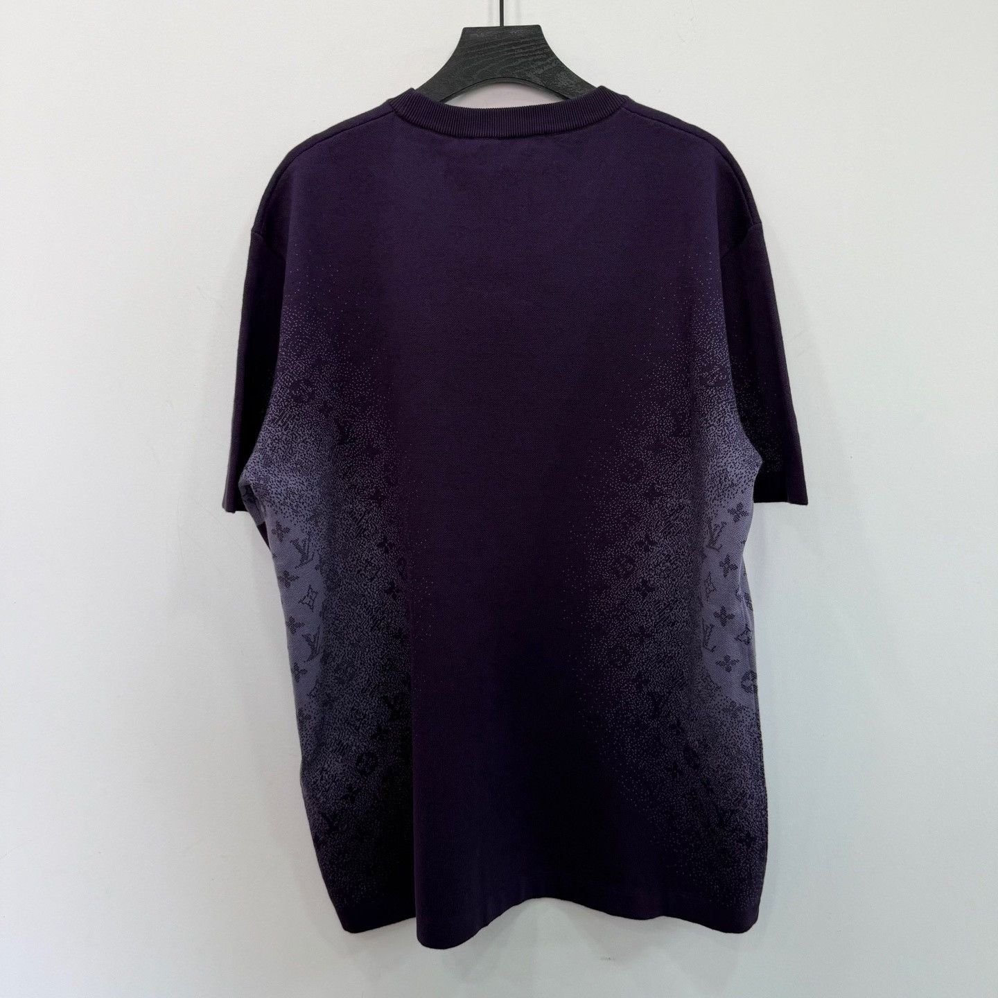 Louis Vuitton Louis Vuitton Retro Gradient Purple T-Shirt m Men Size US M / EU 48-50 / 2 - 2 Thumbnail