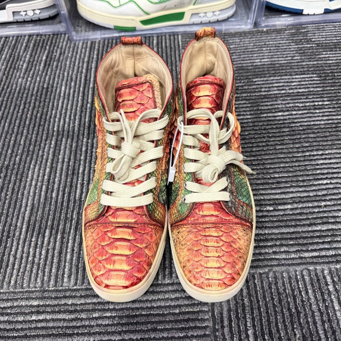 Christian Louboutin Christian Louboutin Hitop Sneakers 7.5 Men Size US 7.5 / EU 40-41 - 4 Thumbnail