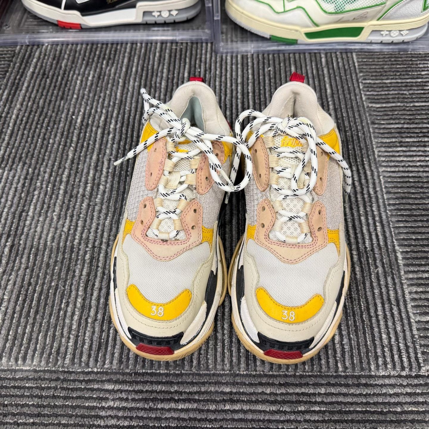 Balenciaga Balenciaga Lowtop Sneakers us_7-5 Women Size US 7.5 / IT 37.5 - 4 Thumbnail