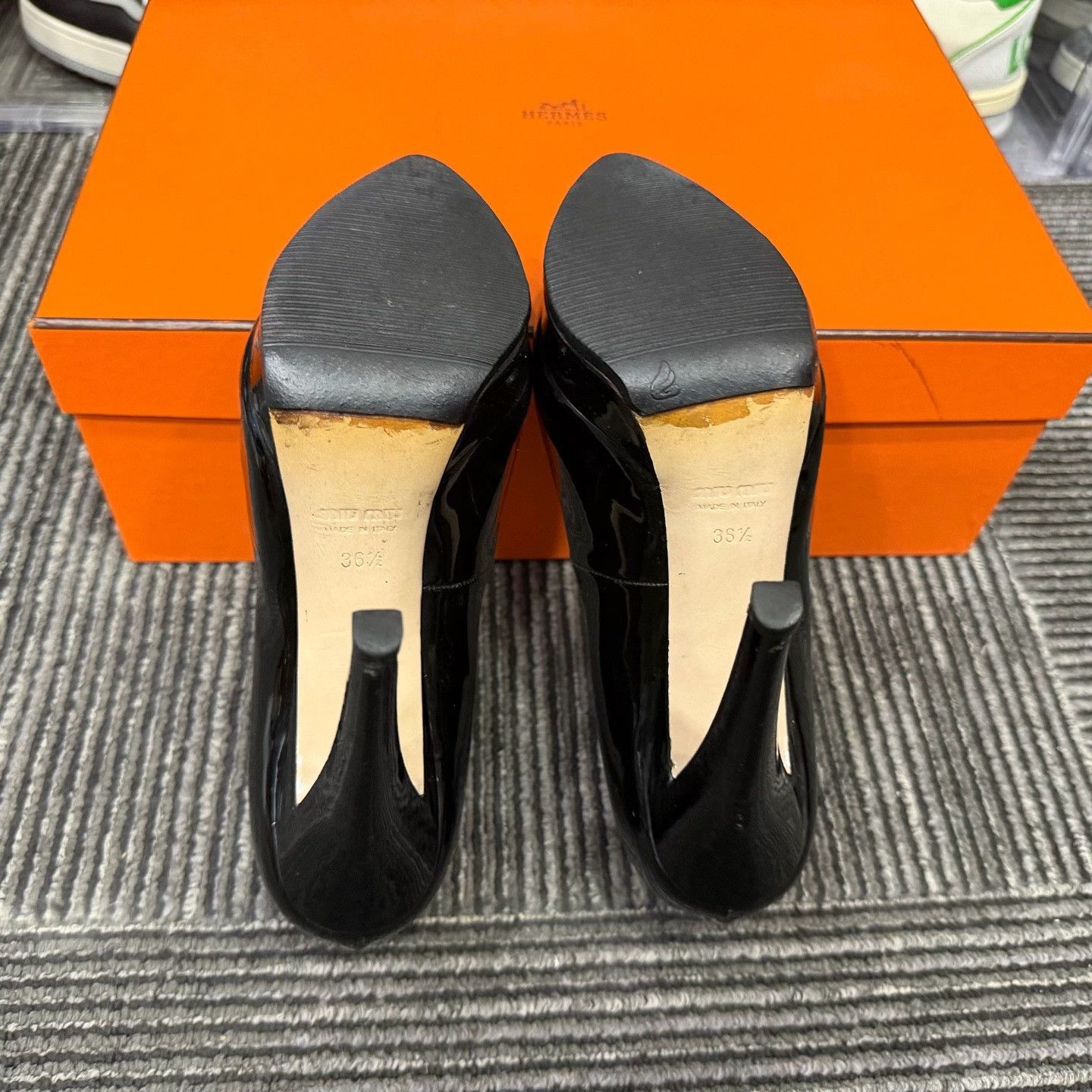 Miu Miu Miu Miu Patent Lowtop Sneakers us_6 Women Size US 6 / IT 36 - 6 Thumbnail