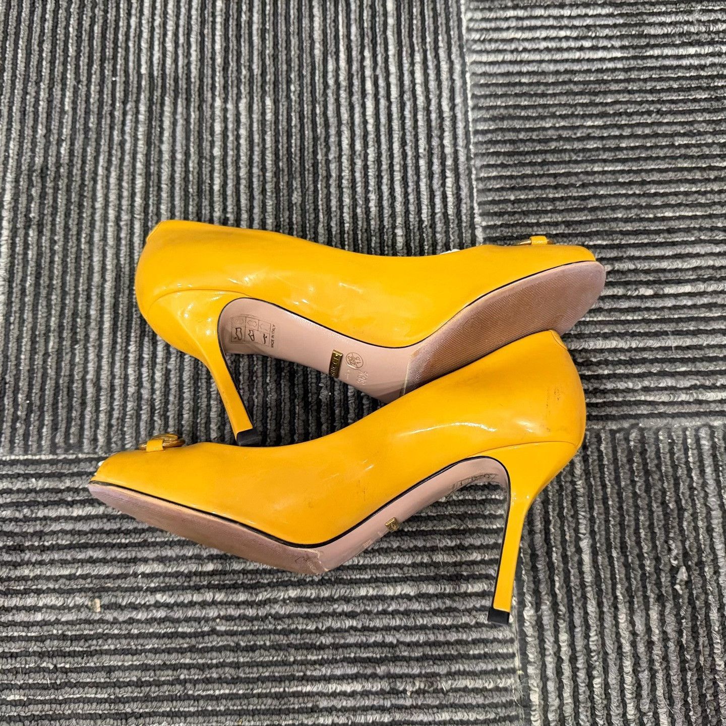 Gucci Gucci Patent Yellow Lowtop Sneakers us_6 Women Size US 6 / IT 36 - 3 Thumbnail