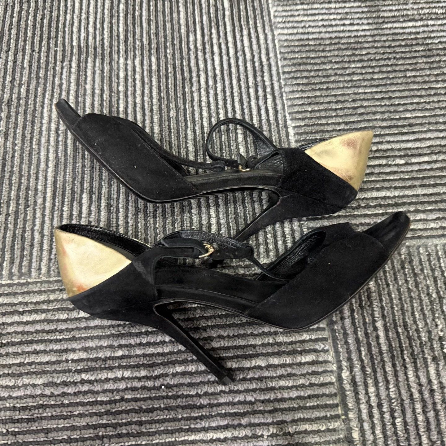 Gucci Gucci Lowtop Sneakers us_6 Women Size US 6 / IT 36 - 2 Thumbnail