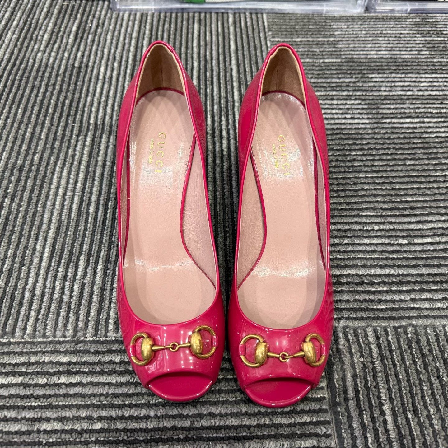 Gucci Gucci Lowtop Sneakers us_6 Women Size US 6 / IT 36 - 4 Thumbnail