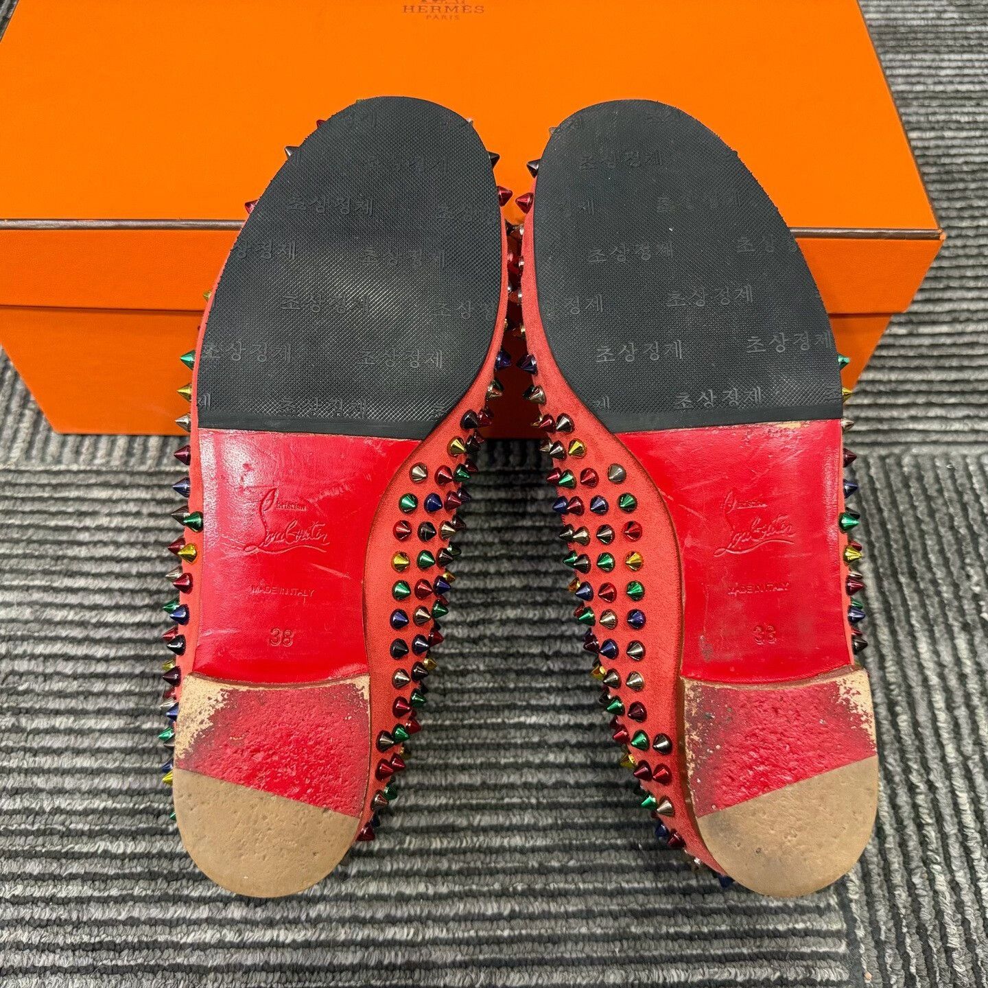 Salvatore Ferragamo Salvatore Ferragamo Red Lowtop Sneakers us_7-5 Women Size US 7.5 / IT 37.5 - 4 Thumbnail