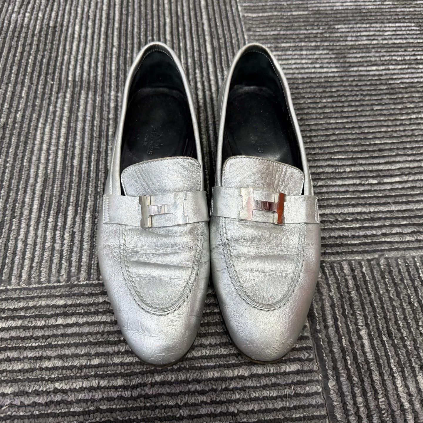 Hermes Hermes Silver Lowtop Sneakers us_6-5 Women Size US 6.5 / IT 36.5 - 4 Thumbnail