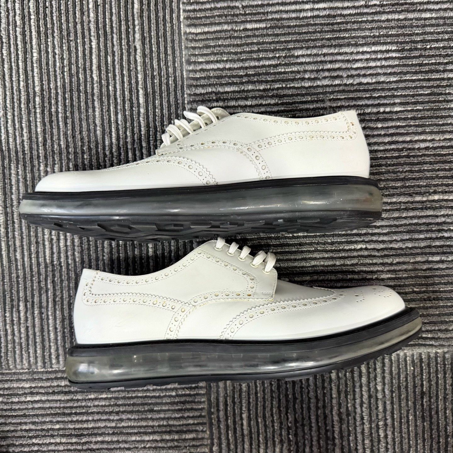 Prada Prada Casual Lowtop Sneakers 9 Men Size US 9 / EU 42 - 2 Thumbnail