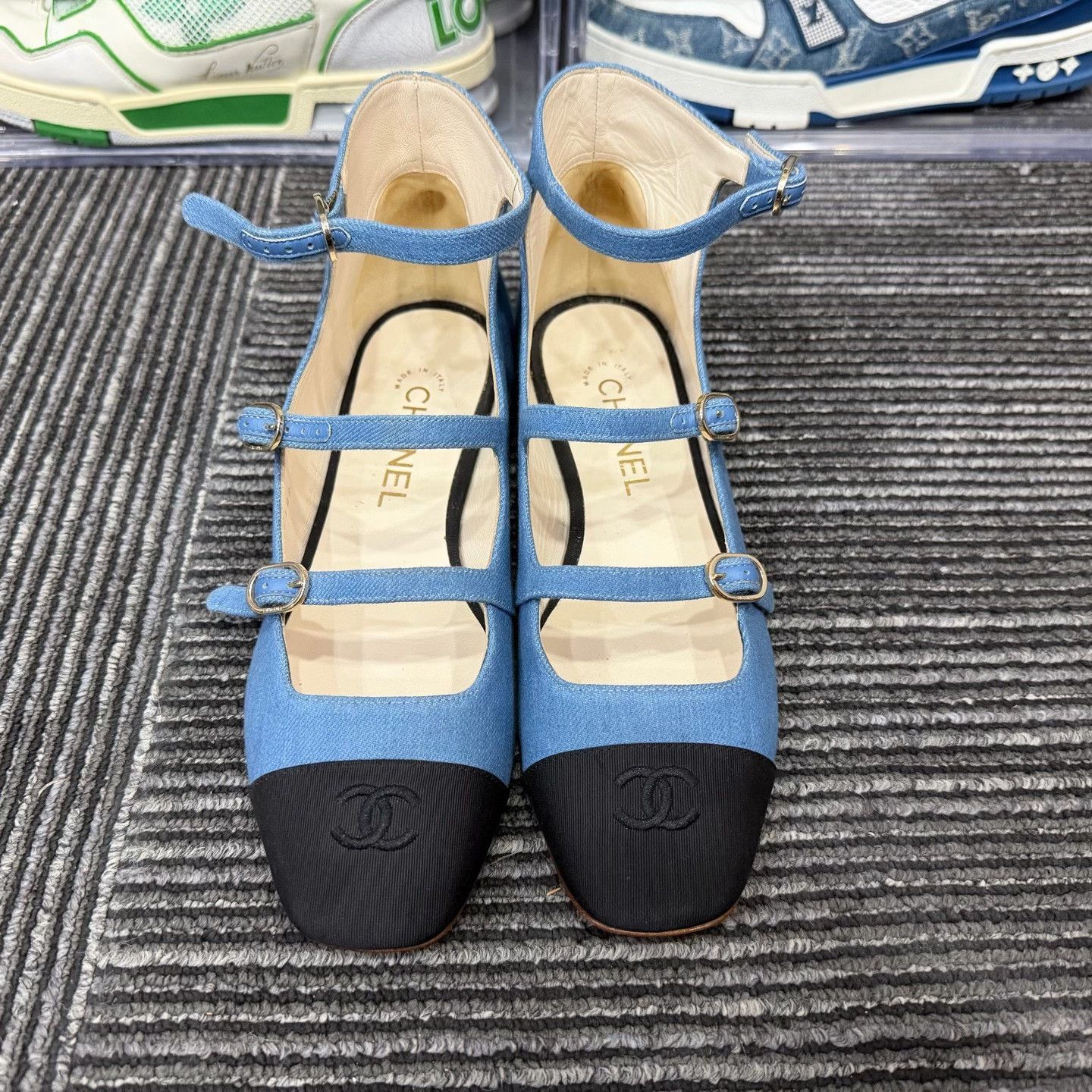 Chanel Chanel Denim Black Lowtop Sneakers us_6-5 Women Size US 6.5 / IT 36.5 - 2 Thumbnail