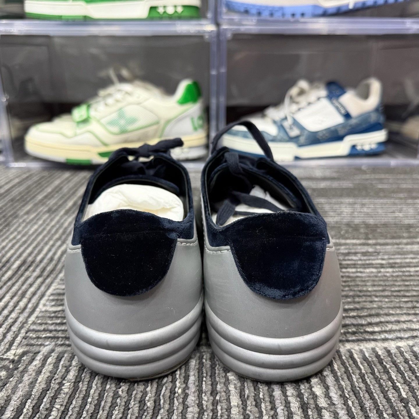 Chanel Chanel Velvet Blue Lowtop Sneakers 9 Men Size US 9 / EU 42 - 5 Thumbnail