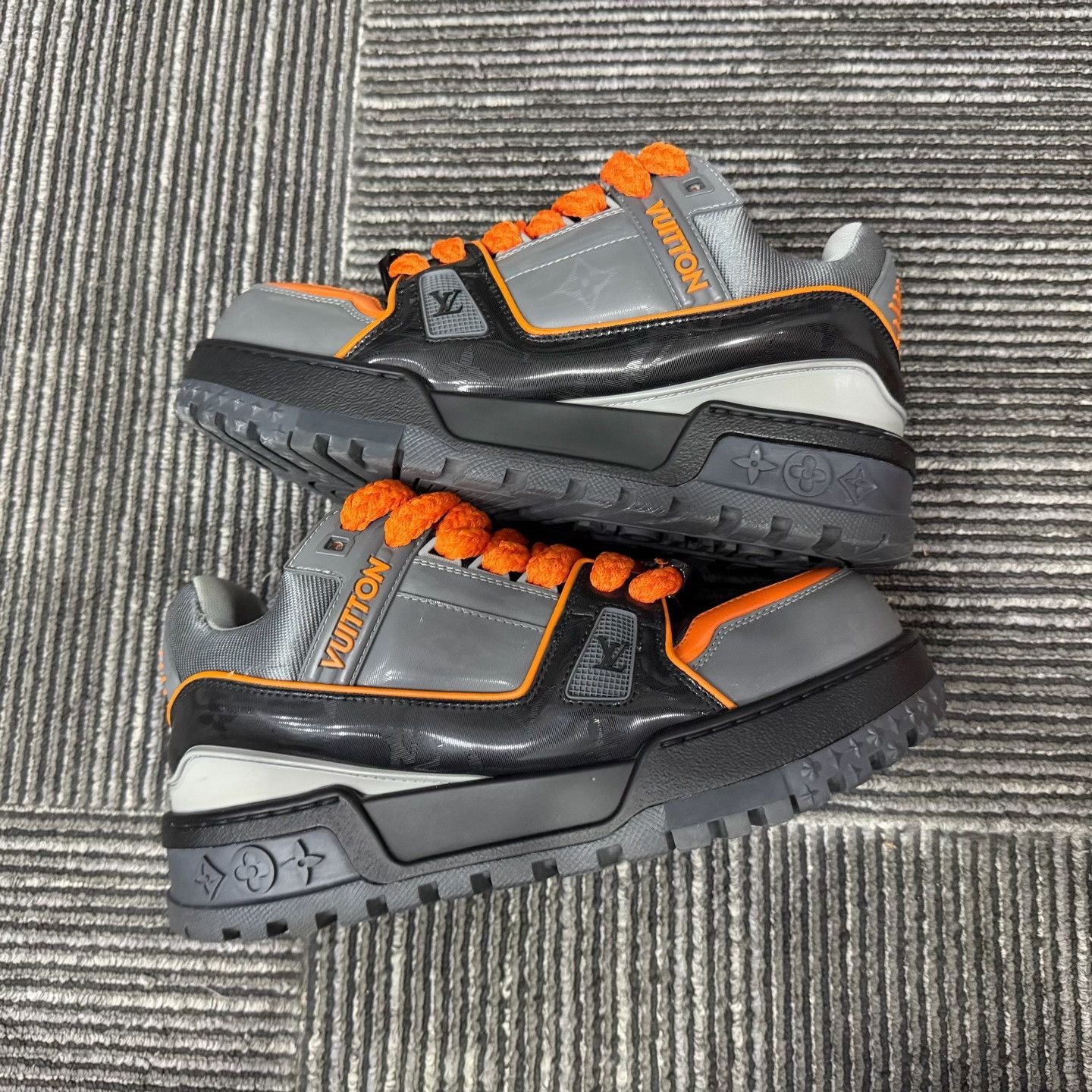 Louis Vuitton Louis Vuitton Training Orange Lowtop Sneakers 7 Men Size US 7 / EU 40 - 2 Thumbnail