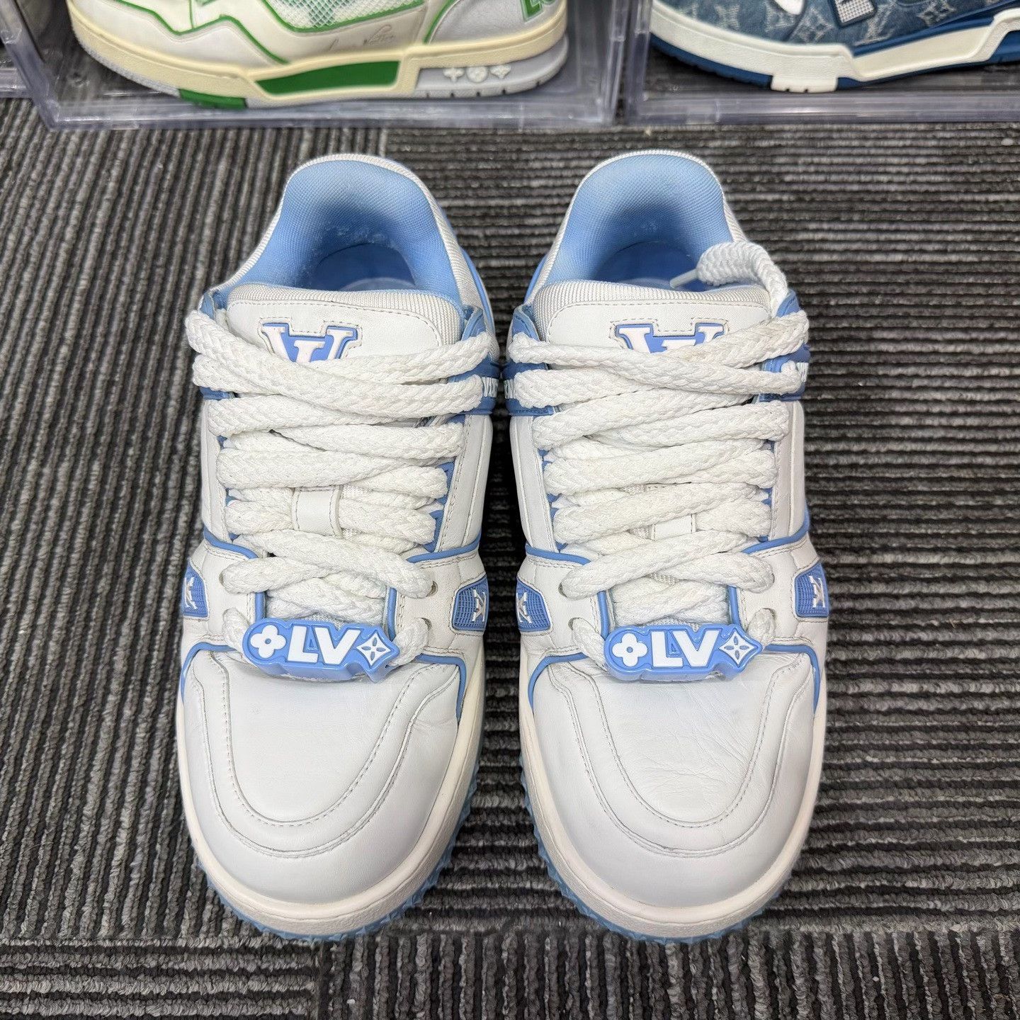 Louis Vuitton Louis Vuitton Training Blue Lowtop Sneakers 7.5 Men Size US 7.5 / EU 40-41 - 4 Thumbnail