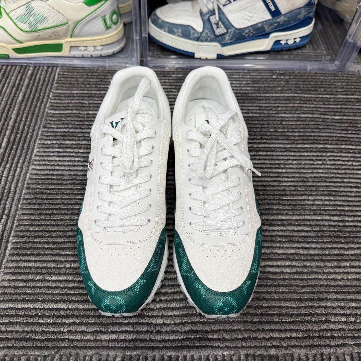 Louis Vuitton Louis Vuitton Denim Lowtop Sneakers 7 Men Size US 7 / EU 40 - 4 Thumbnail