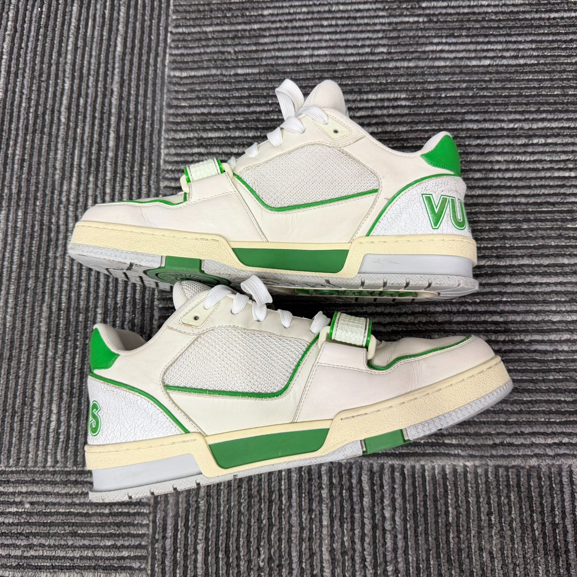 Louis Vuitton Louis Vuitton Training Green Lowtop Sneakers 8 Men Size US 8 / EU 41 - 3 Thumbnail