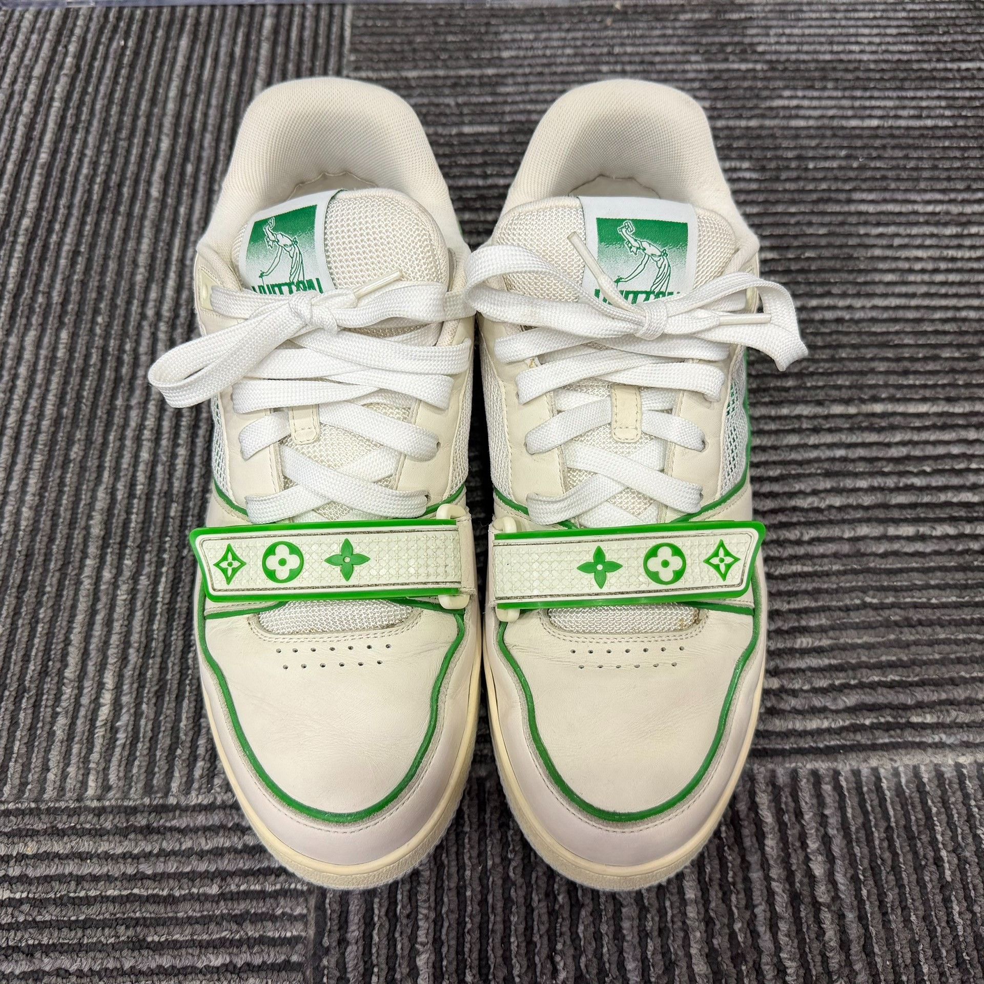 Louis Vuitton Louis Vuitton Training Green Lowtop Sneakers 8 Men Size US 8 / EU 41 - 4 Thumbnail