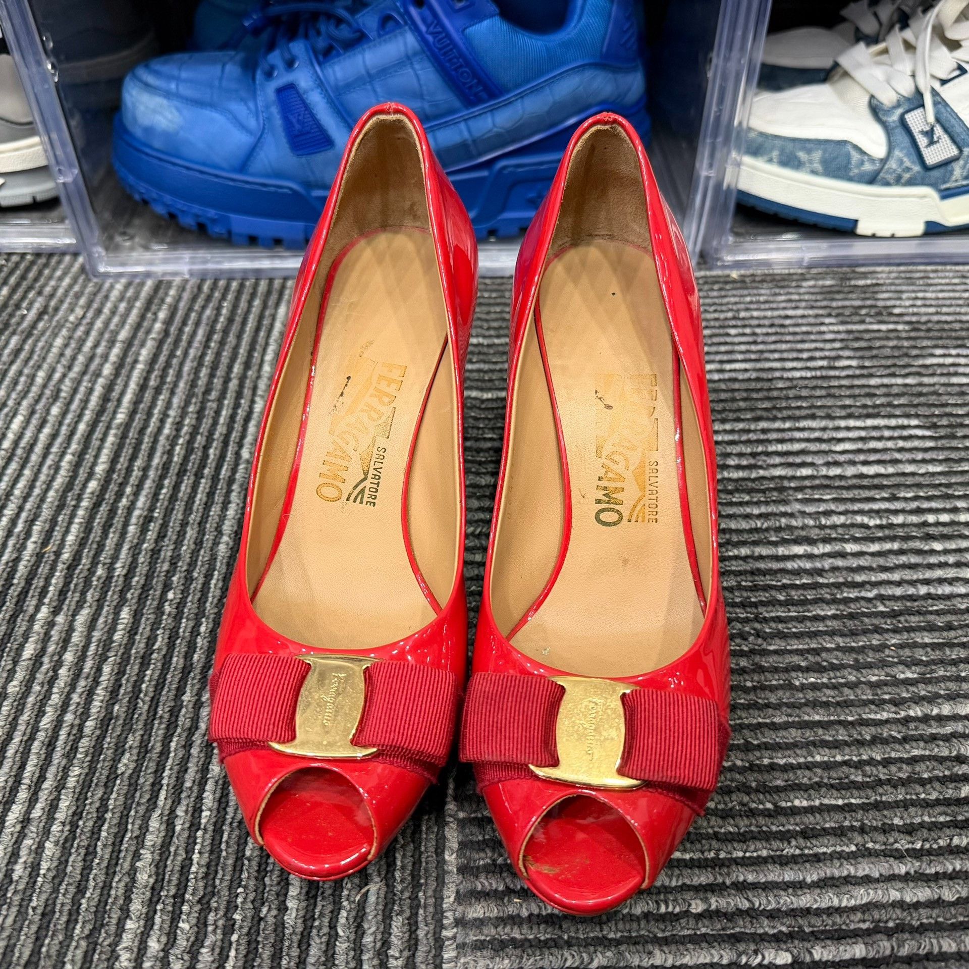 Salvatore Ferragamo Salvatore Ferragamo Red Lowtop Sneakers us_6 Women Size US 6 / IT 36 - 2 Thumbnail