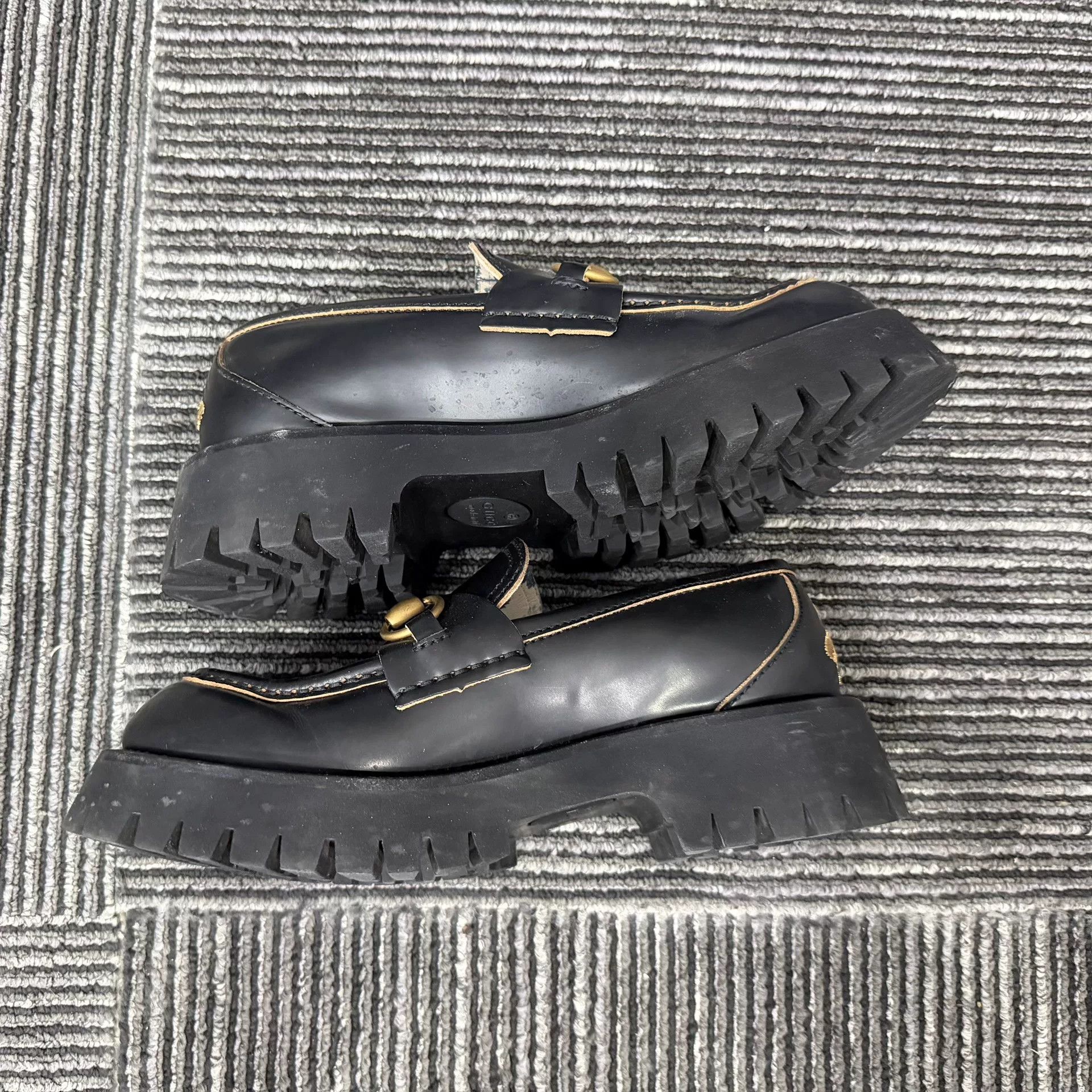 Gucci Gucci Black Lowtop Sneakers us_6-5 Women Size US 6.5 / IT 36.5 - 3 Thumbnail