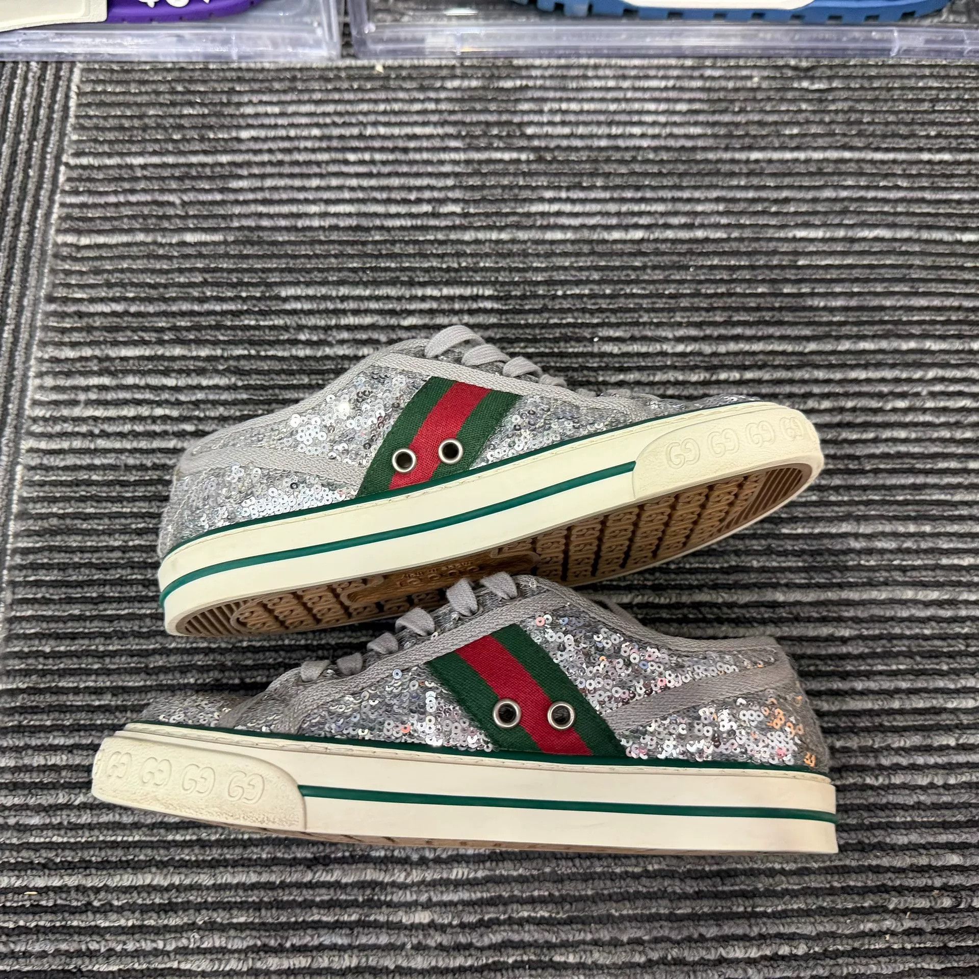 Gucci Gucci Lowtop Sneakers us_5 Women Size US 5 / IT 35 - 3 Thumbnail