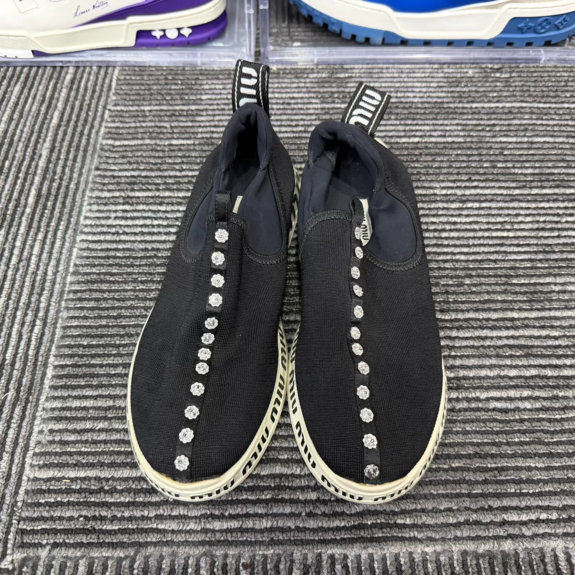 Miu Miu Miu Miu Casual Black Lowtop Sneakers us_6-5 Women Size US 6.5 / IT 36.5 - 4 Thumbnail