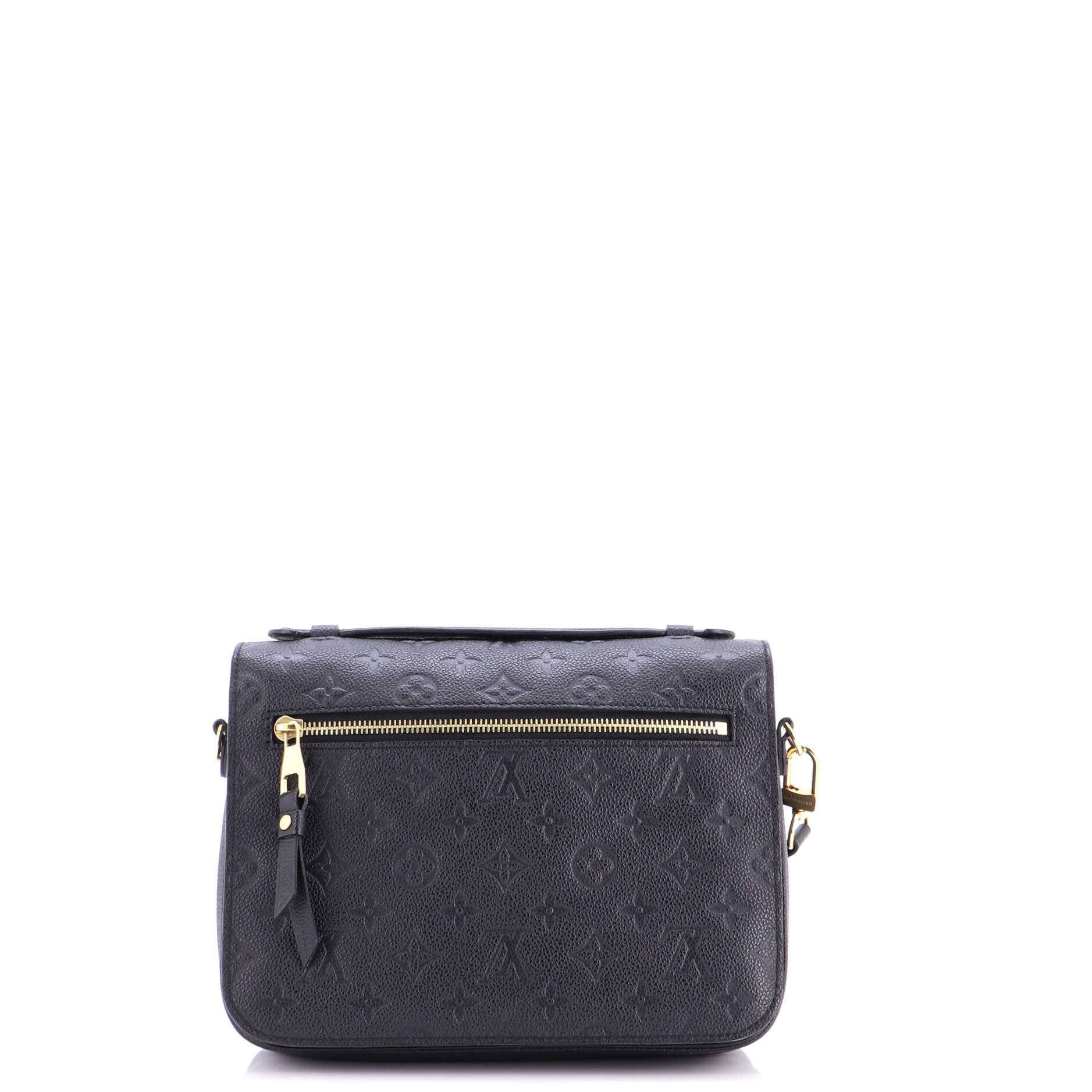 Louis Vuitton Pochette Metis Size ONE SIZE - 3 Thumbnail