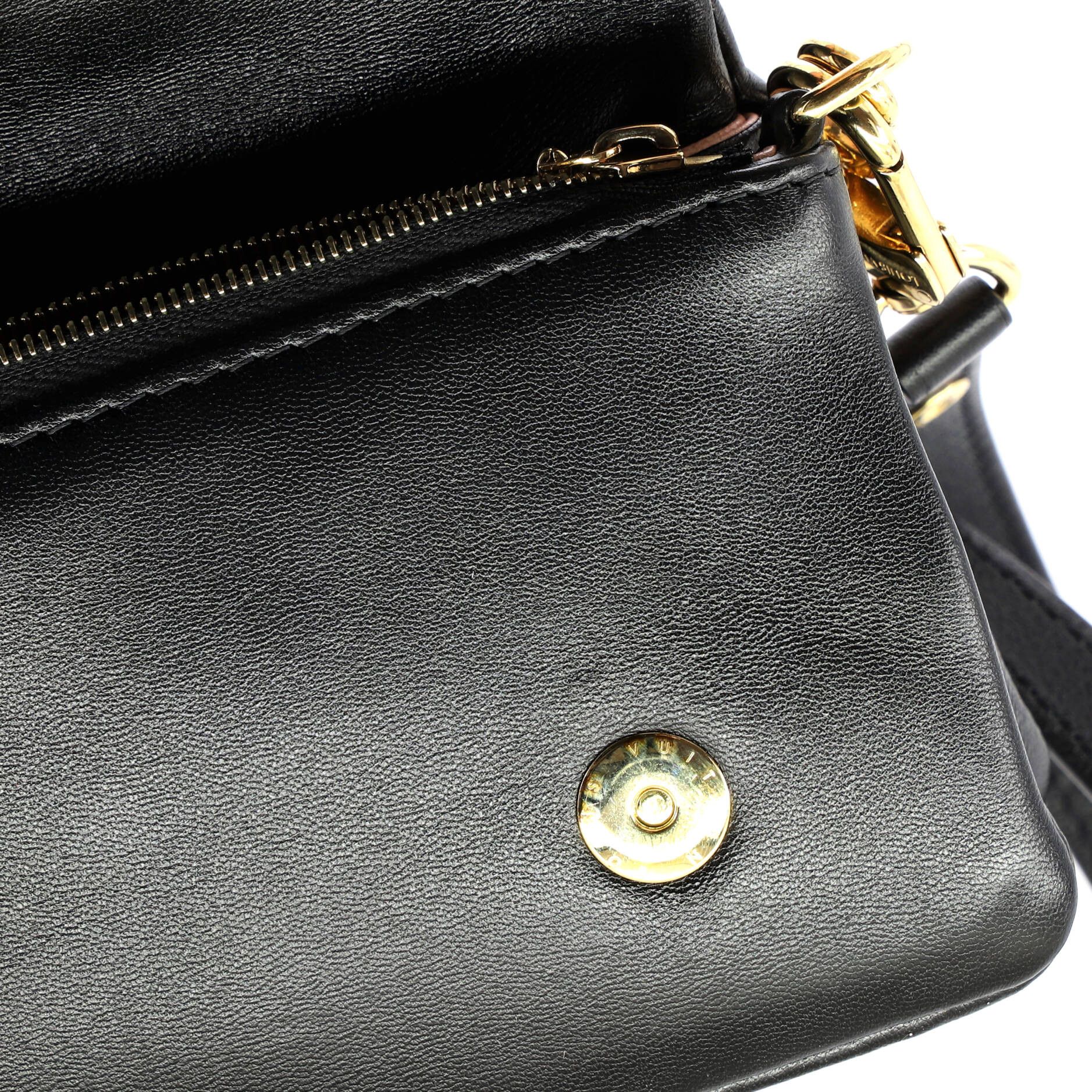Louis Vuitton Convertible Coussin Pochette Size ONE SIZE - 8 Thumbnail