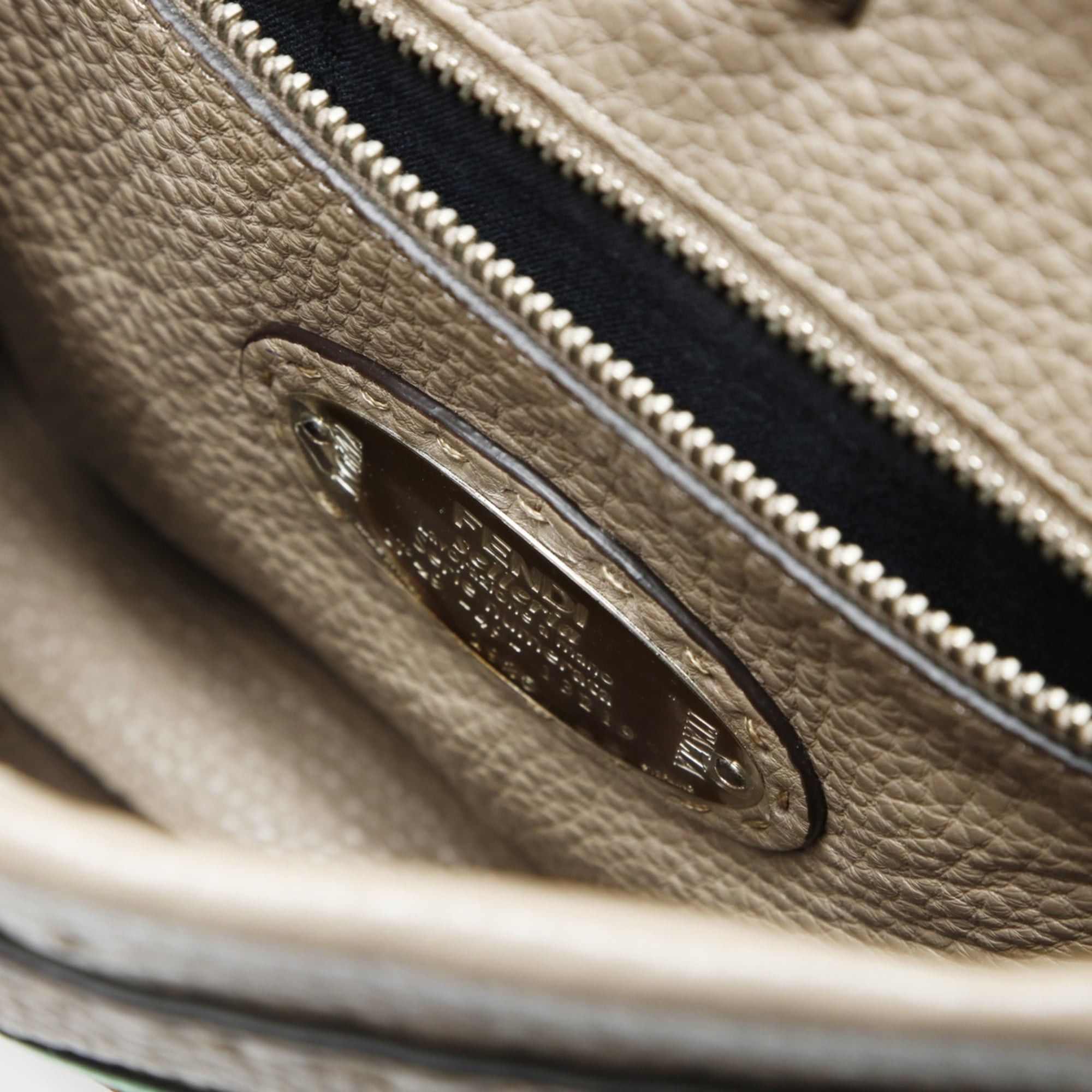 Fendi Fendi Peekaboo 2-way Leather Shoulder Bag, Selleria Banana Pattern, Gray Size ONE SIZE - 9 Thumbnail