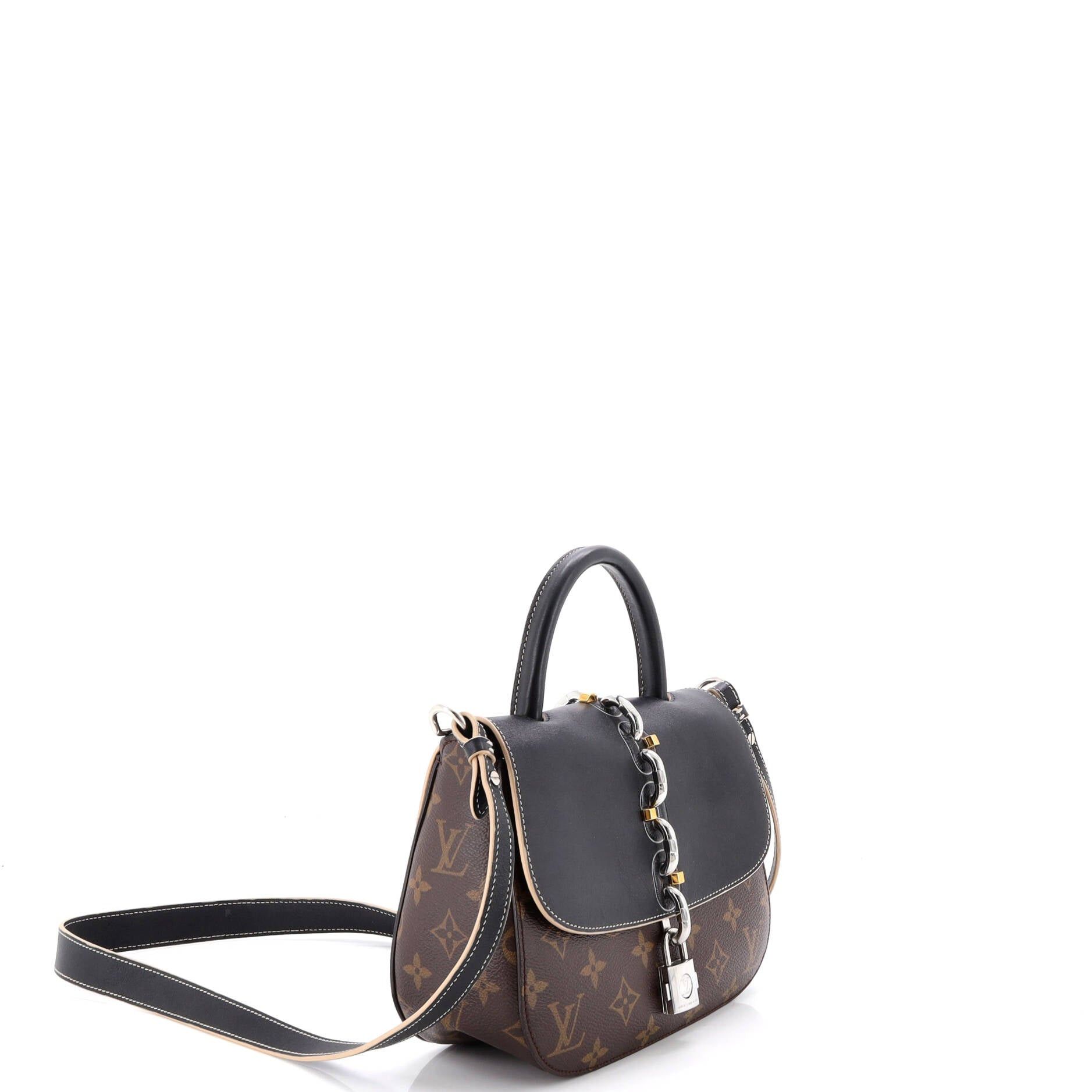 Louis Vuitton Chain It Handbag Size ONE SIZE - 2 Thumbnail