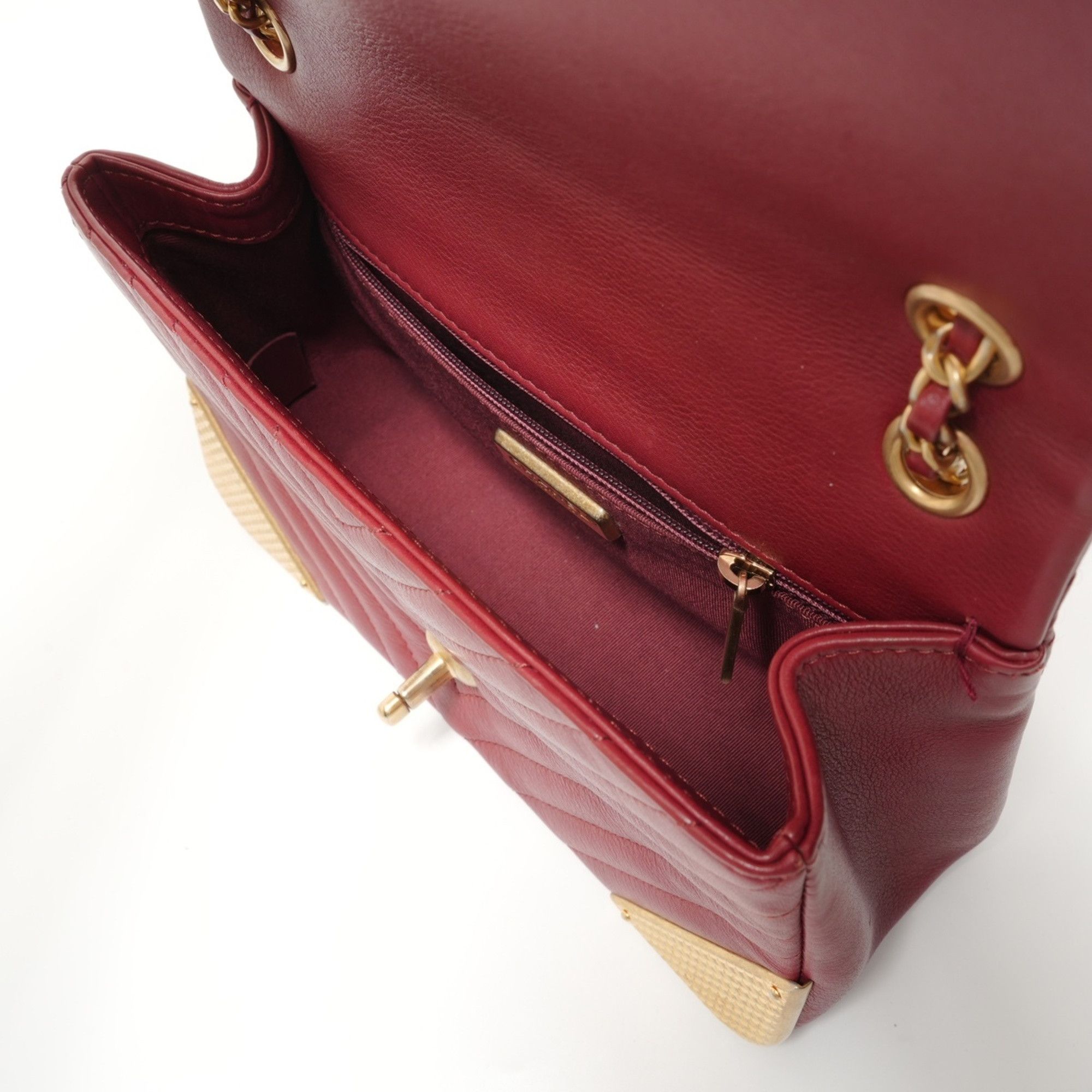 Chanel Chanel V-stitch Chevron Shoulder Bag, Red Size ONE SIZE - 13 Thumbnail