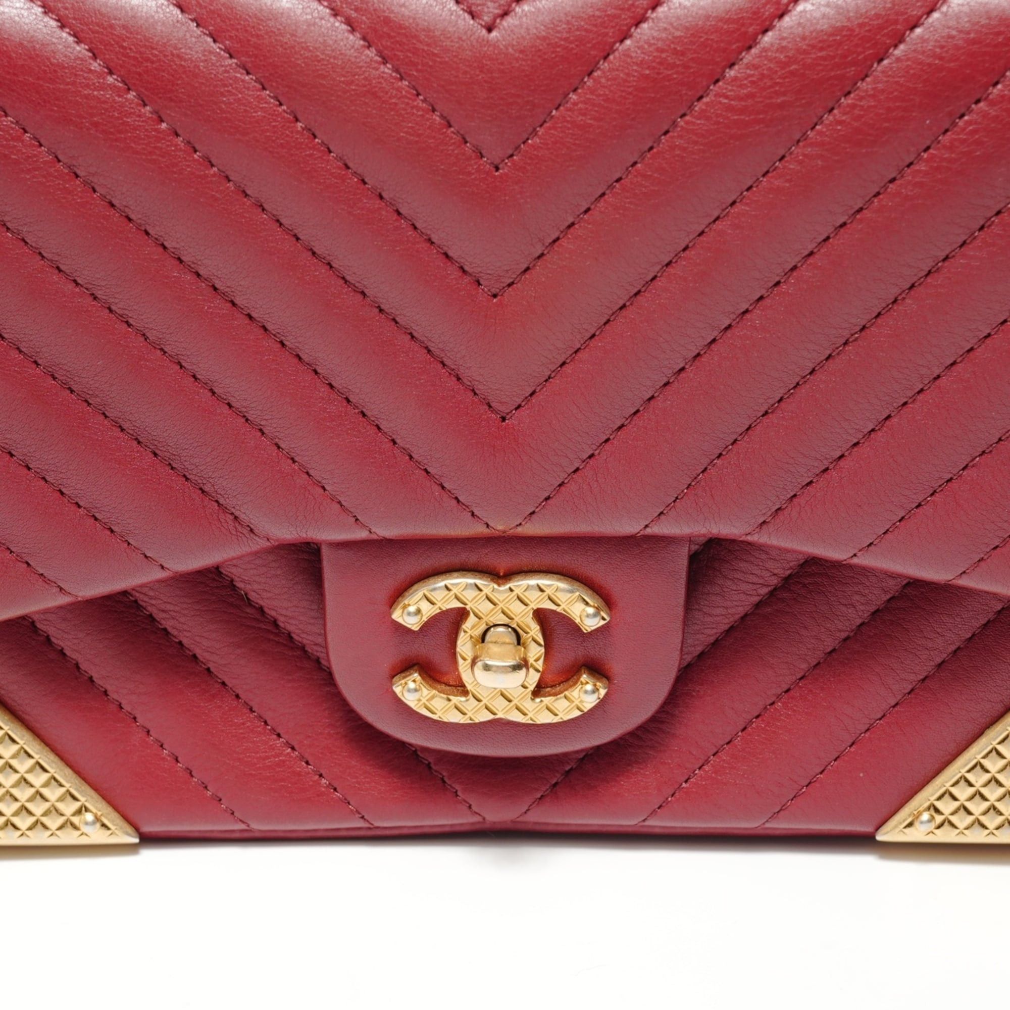 Chanel Chanel V-stitch Chevron Shoulder Bag, Red Size ONE SIZE - 9 Thumbnail