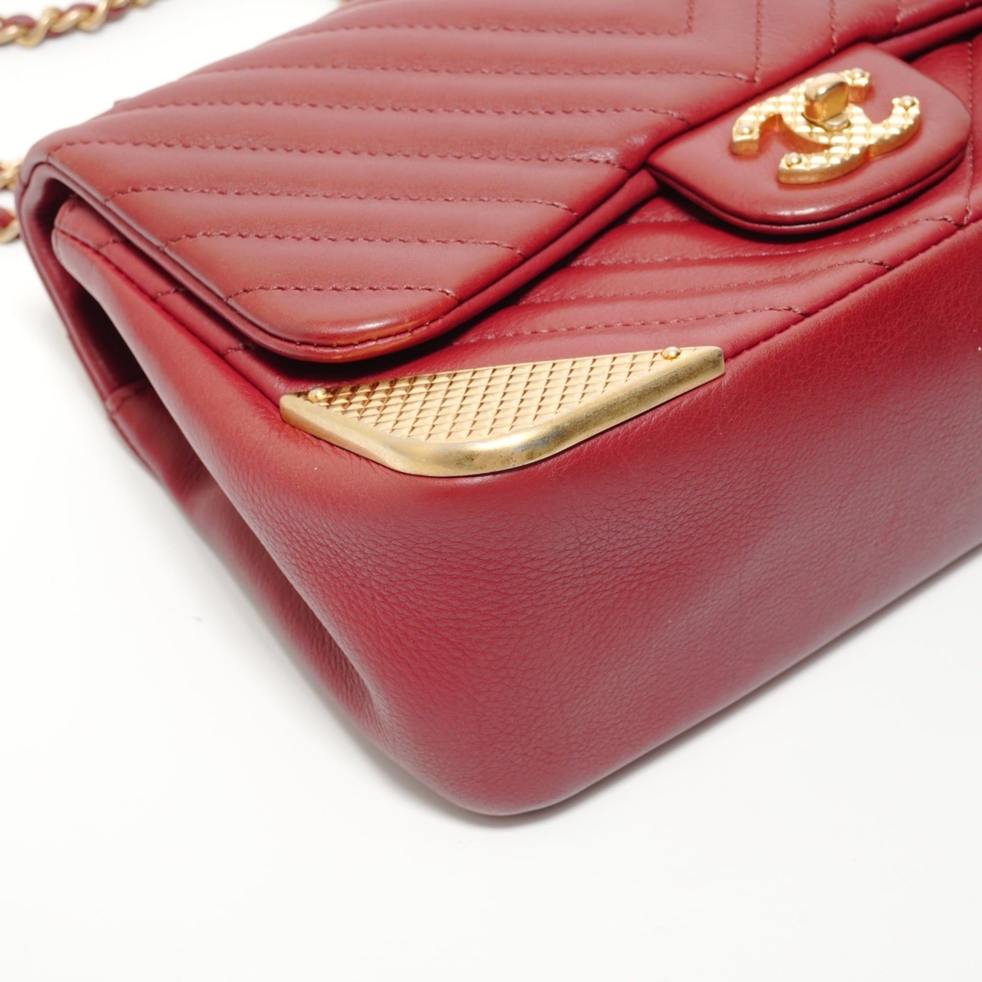 Chanel Chanel V-stitch Chevron Shoulder Bag, Red Size ONE SIZE - 6 Thumbnail