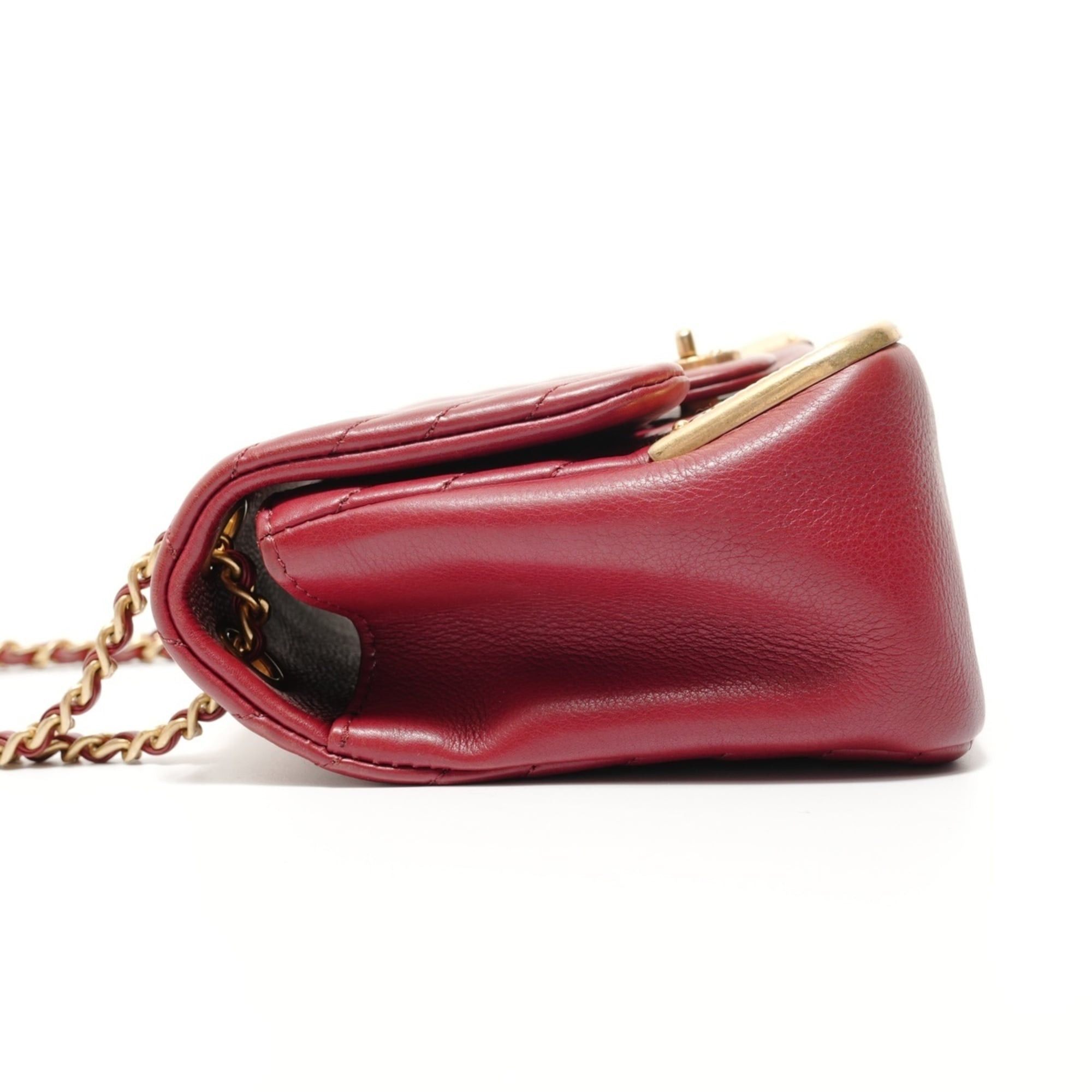 Chanel Chanel V-stitch Chevron Shoulder Bag, Red Size ONE SIZE - 3 Thumbnail