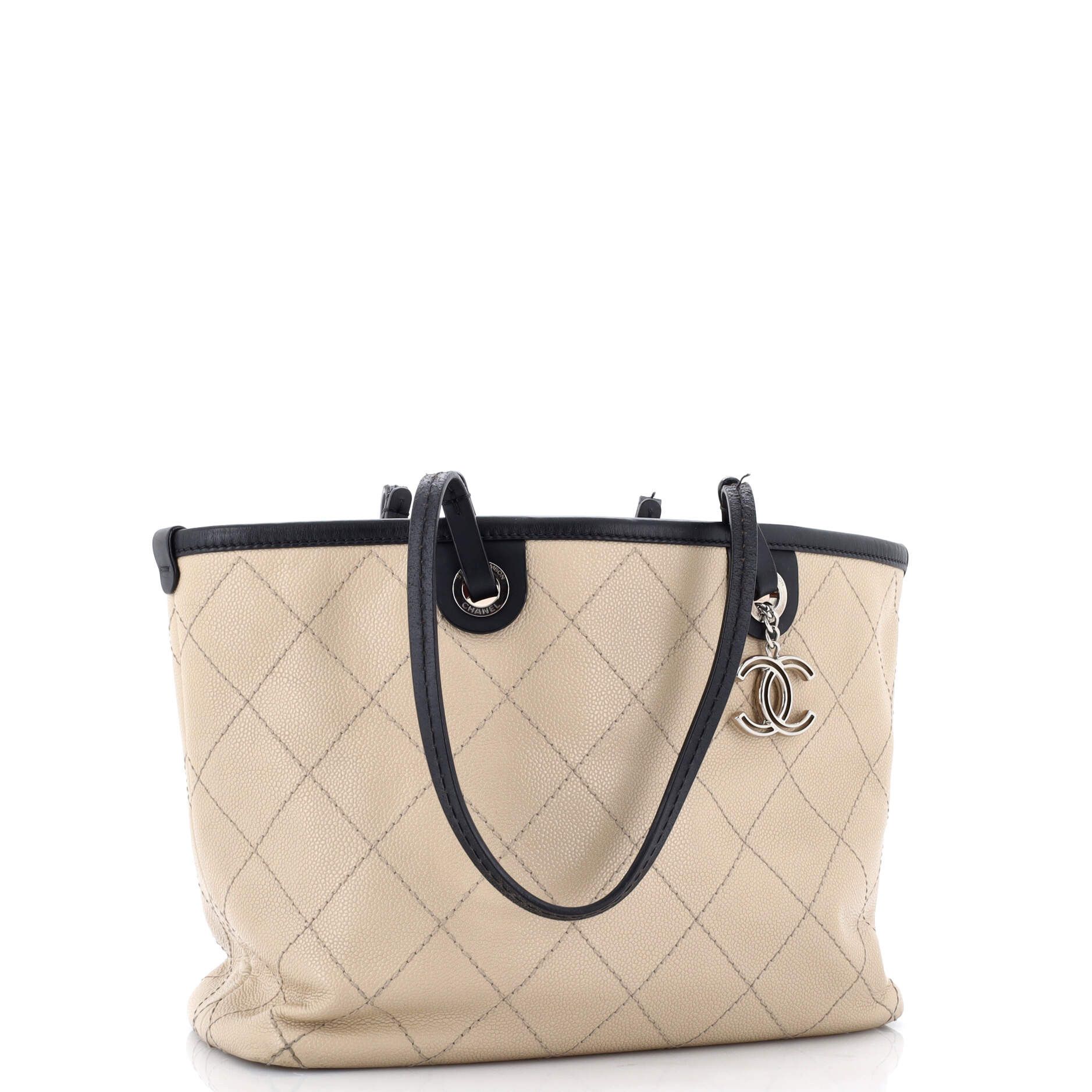 Chanel Fever Tote Size ONE SIZE - 3 Thumbnail