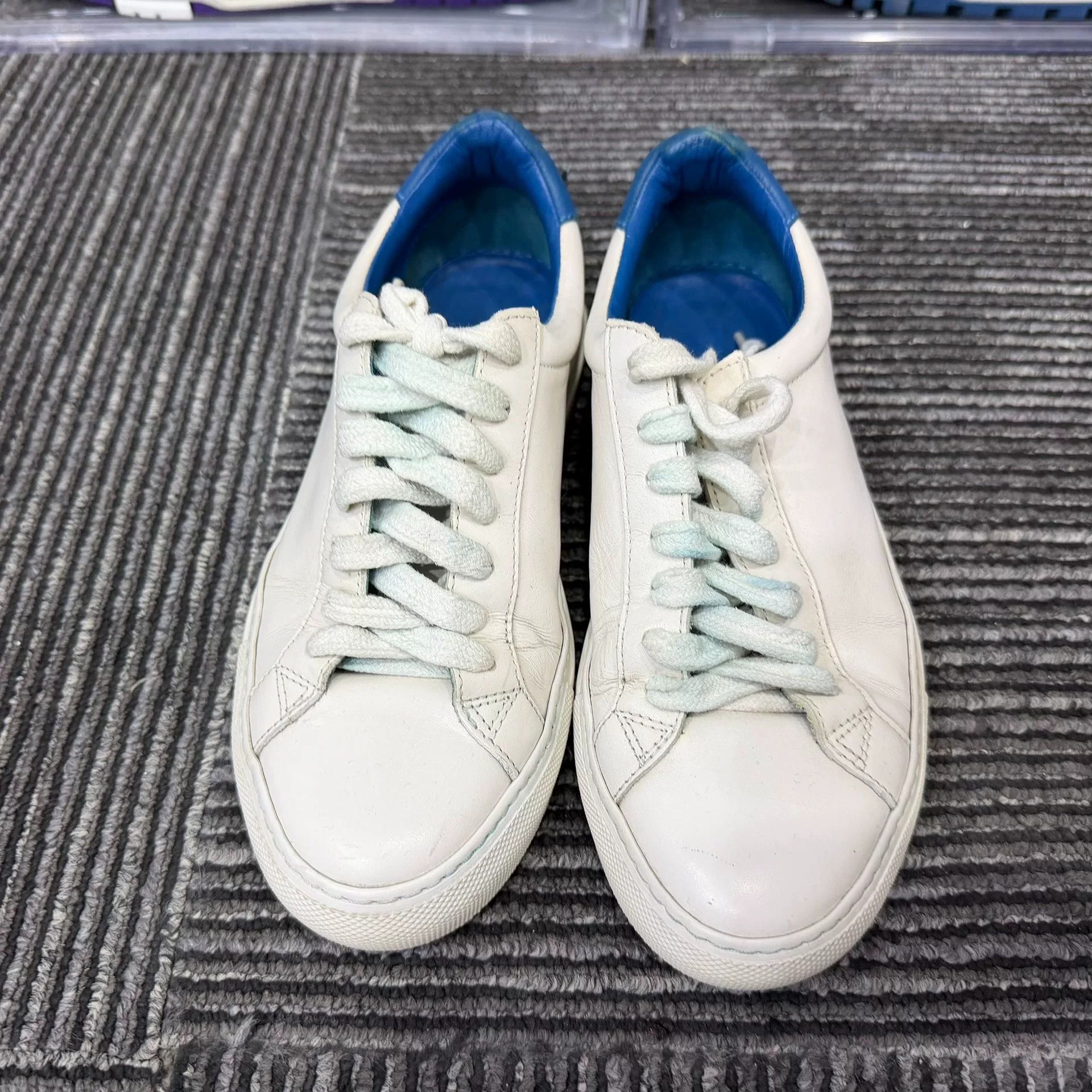 Givenchy Givenchy White Lowtop Sneakers us_5 Women Size US 5 / IT 35 - 4 Thumbnail
