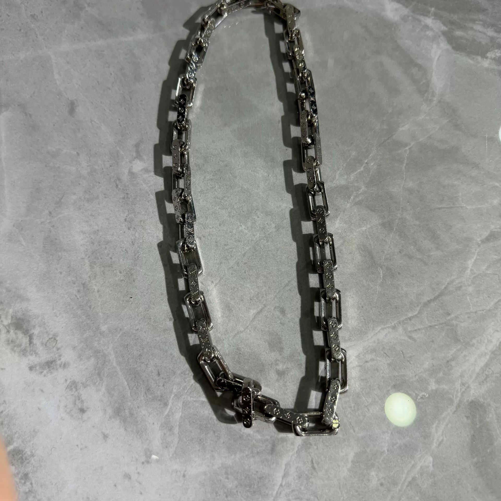 Louis Vuitton Louis Vuitton Metallic Silver Jewelry one size Men Size ONE SIZE - 2 Thumbnail