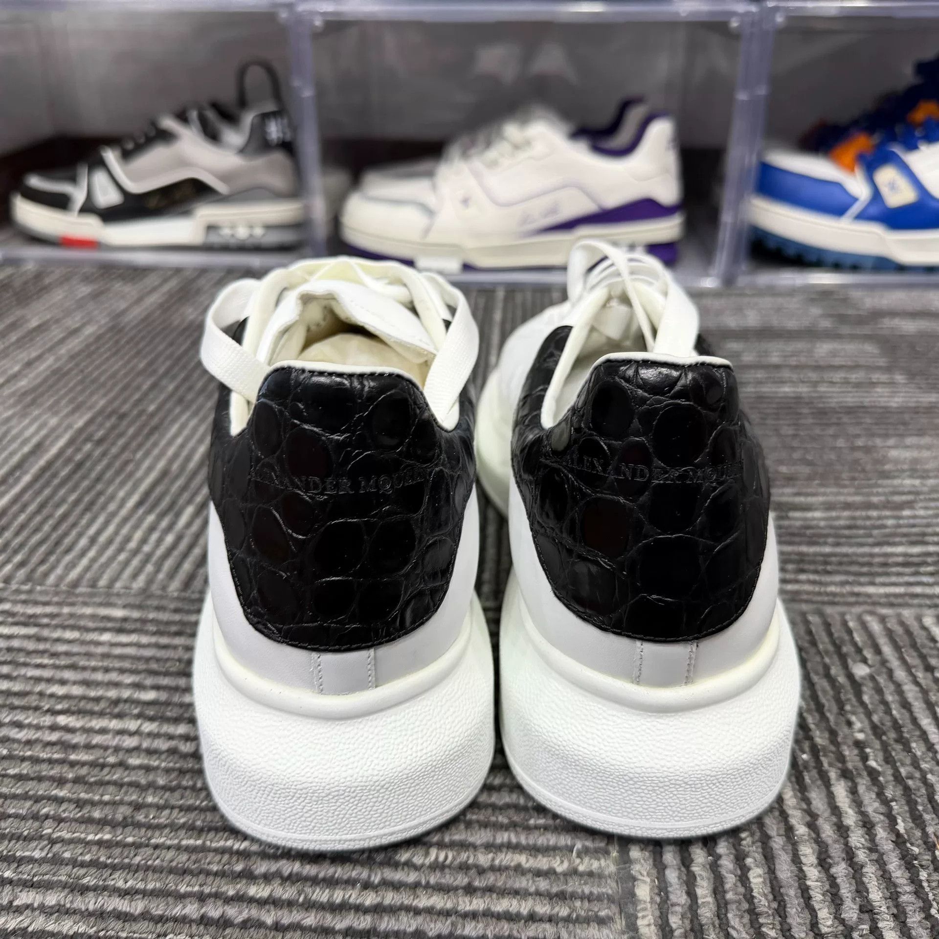 Alexander McQueen Casual White Lowtop Sneakers 11.5 Men Size US 11.5 / EU 44-45 - 5 Thumbnail