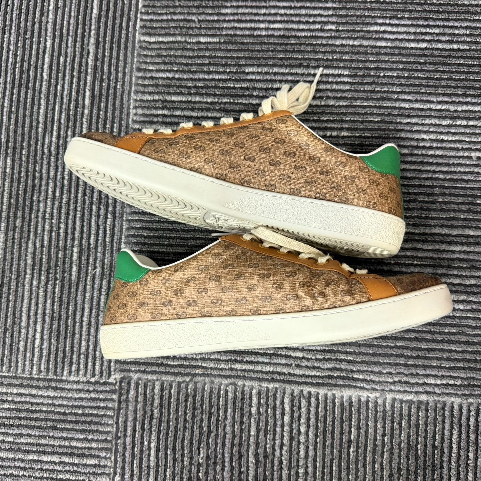 Gucci Gucci Collab Lowtop Sneakers 8.5 Men Size US 8.5 / EU 41-42 - 3 Thumbnail