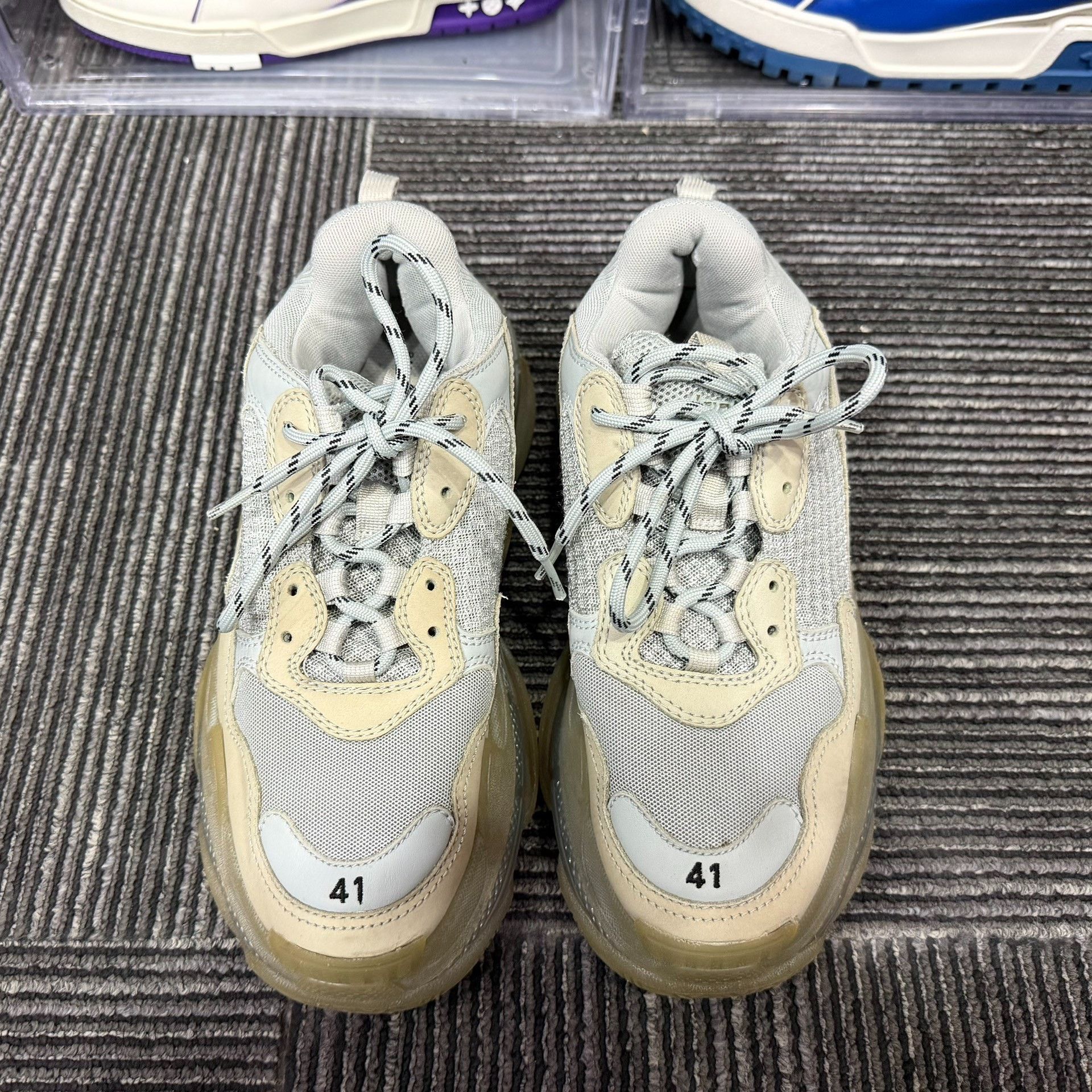 Balenciaga Balenciaga Beige Lowtop Sneakers 8.5 Men Size US 8.5 / EU 41-42 - 4 Thumbnail