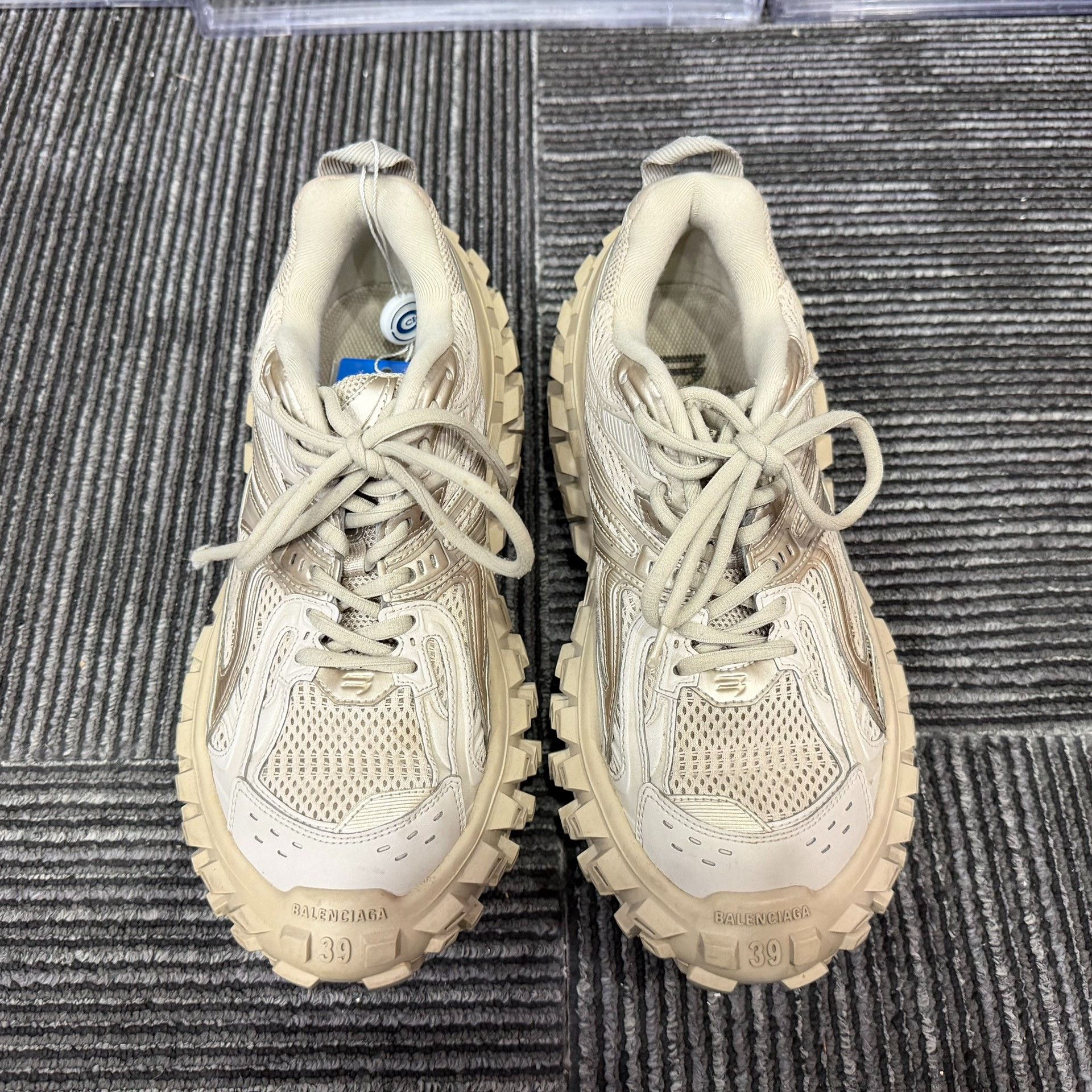 Balenciaga Balenciaga Brown Lowtop Sneakers us_8-5 Women Size US 8.5 / IT 38.5 - 4 Thumbnail