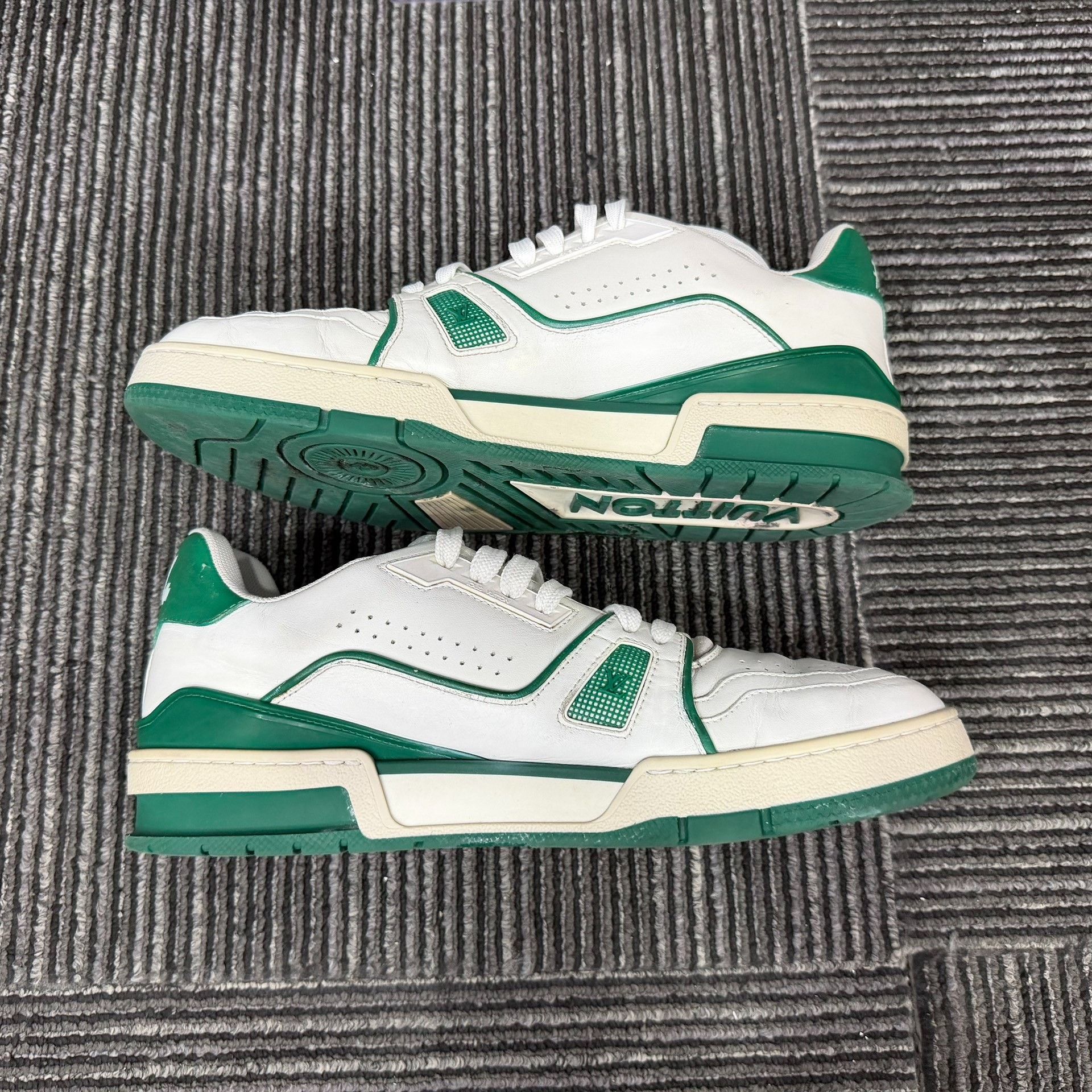 Louis Vuitton Louis Vuitton Training Green Lowtop Sneakers 9 Men Size US 9 / EU 42 - 3 Thumbnail