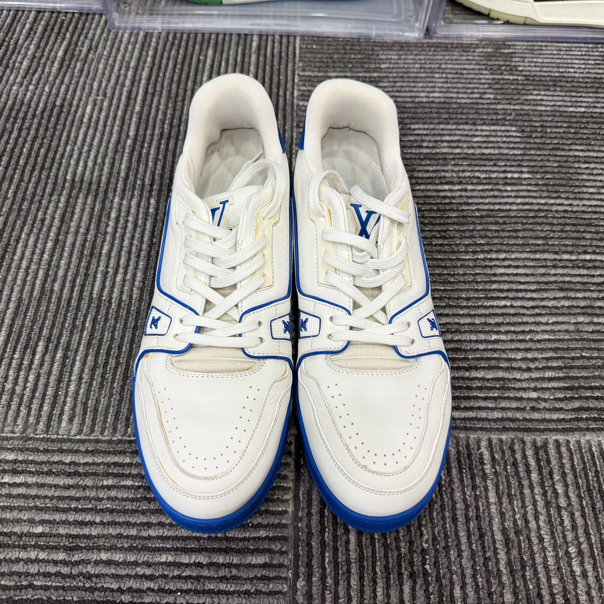 Louis Vuitton Louis Vuitton Training Blue Lowtop Sneakers 9 Men Size US 9 / EU 42 - 4 Thumbnail