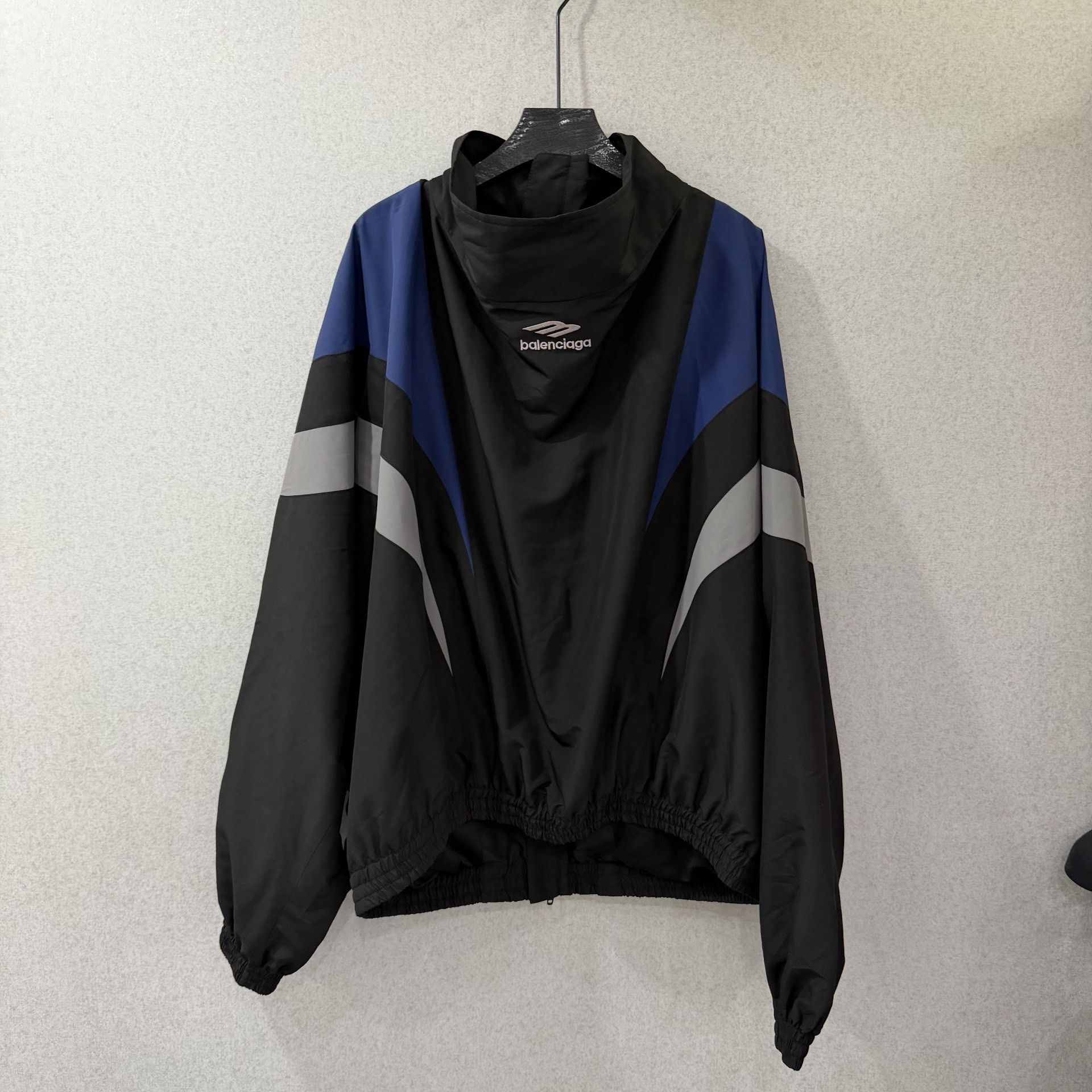 Balenciaga Balenciaga Retro Printed Multi Jacket XXS Women Size XXS / US 00 / IT 34 - 2 Thumbnail